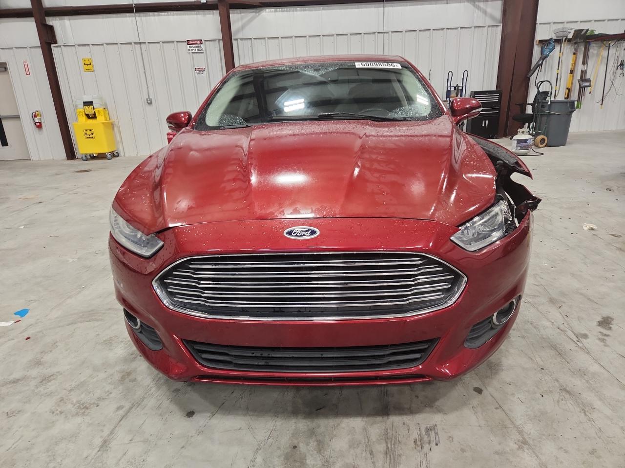 2014 Ford Fusion Se Red vin: 3FA6P0HD1ER231290