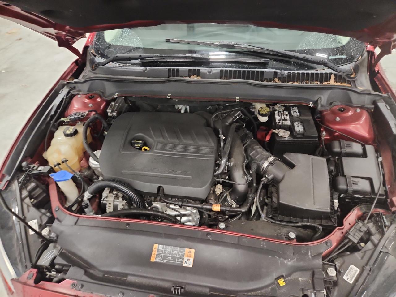 2014 Ford Fusion Se Red vin: 3FA6P0HD1ER231290
