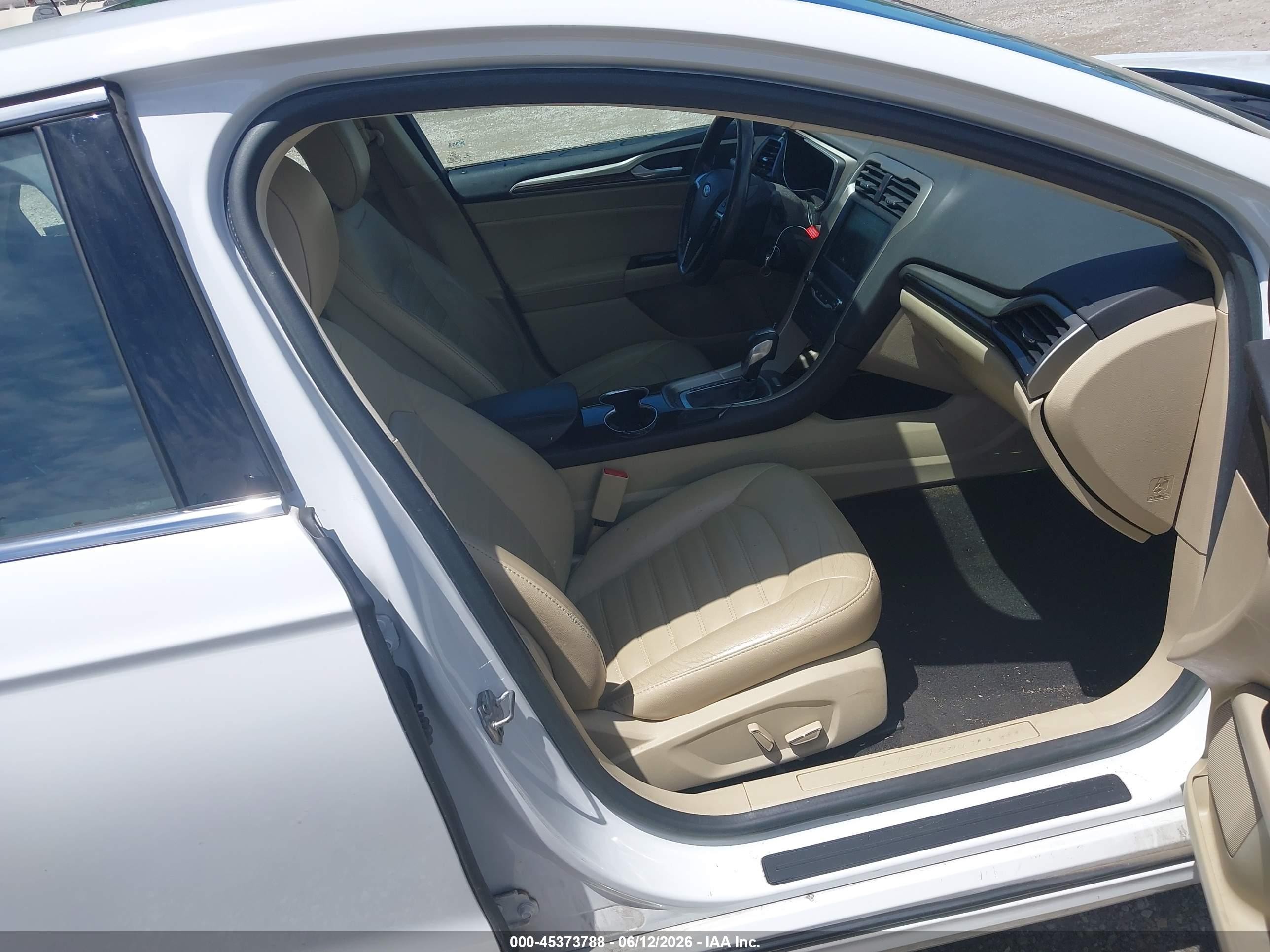 2014 Ford Fusion Se White vin: 3FA6P0HD1ER388656