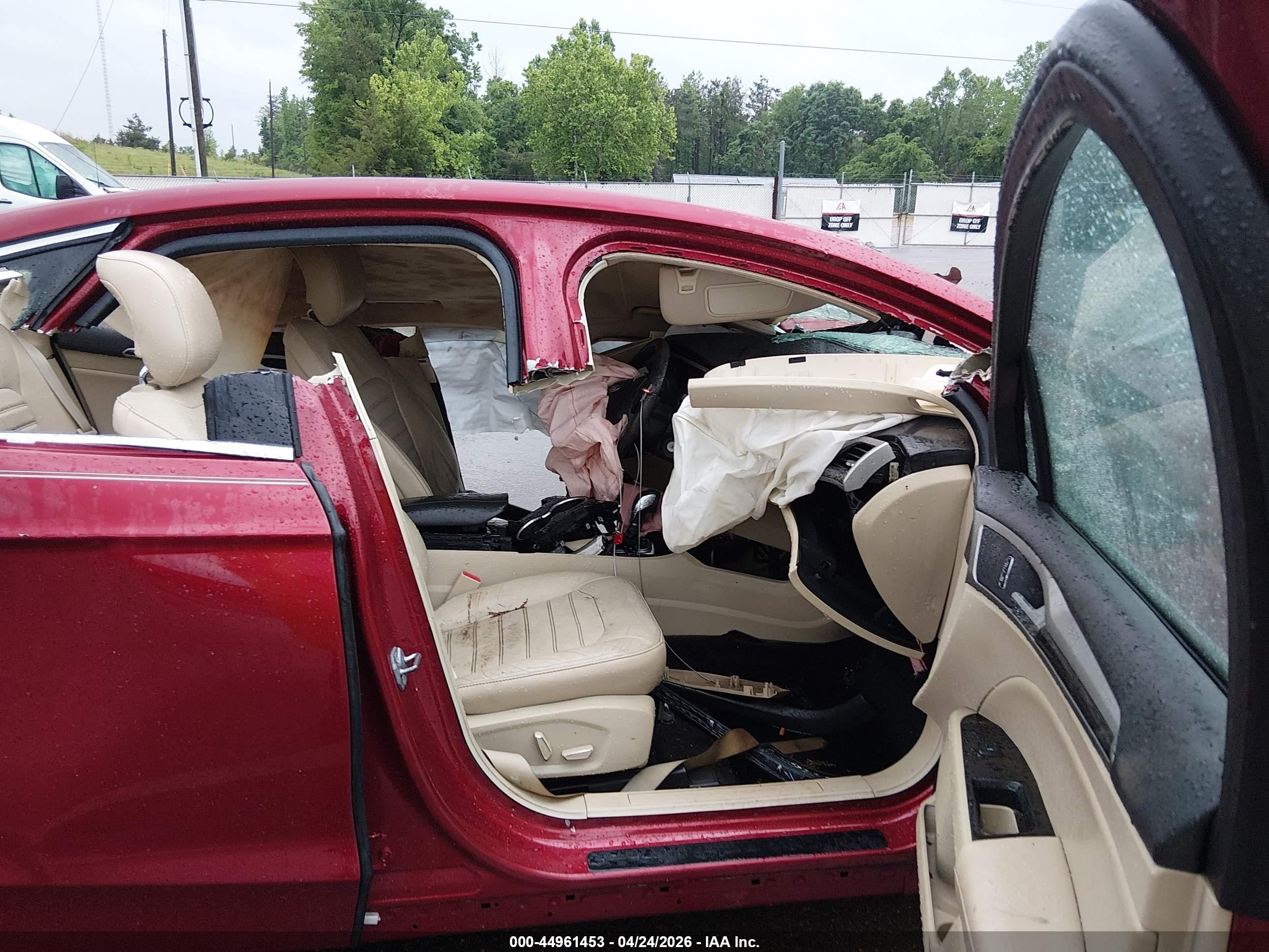 2015 Ford Fusion Se Burgundy vin: 3FA6P0HD1FR135046