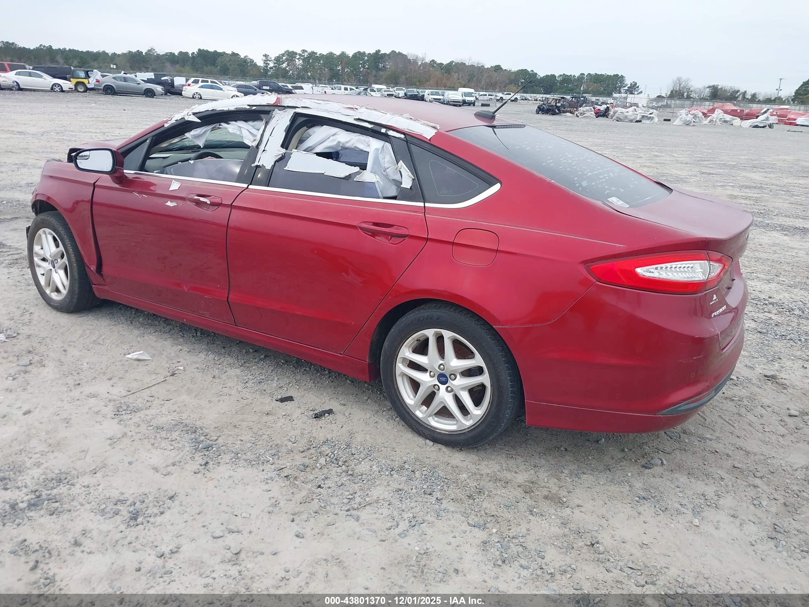 2015 Ford Fusion Se Красный vin: 3FA6P0HD1FR202809