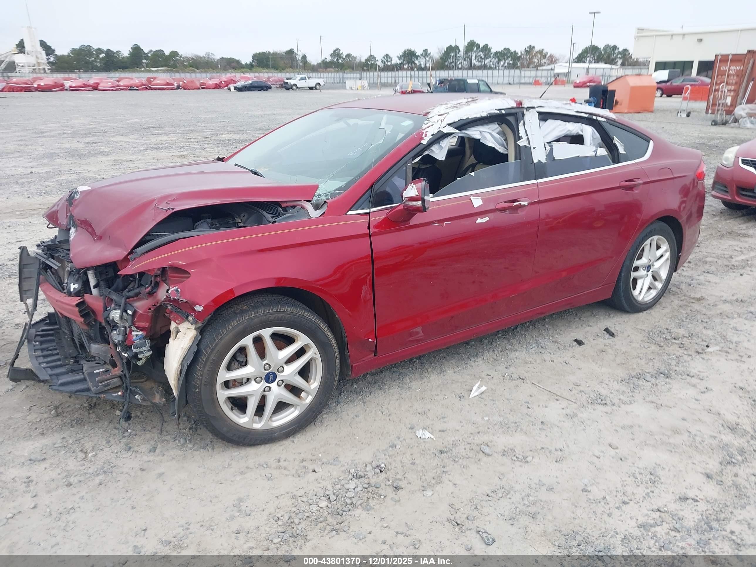 2015 Ford Fusion Se Красный vin: 3FA6P0HD1FR202809