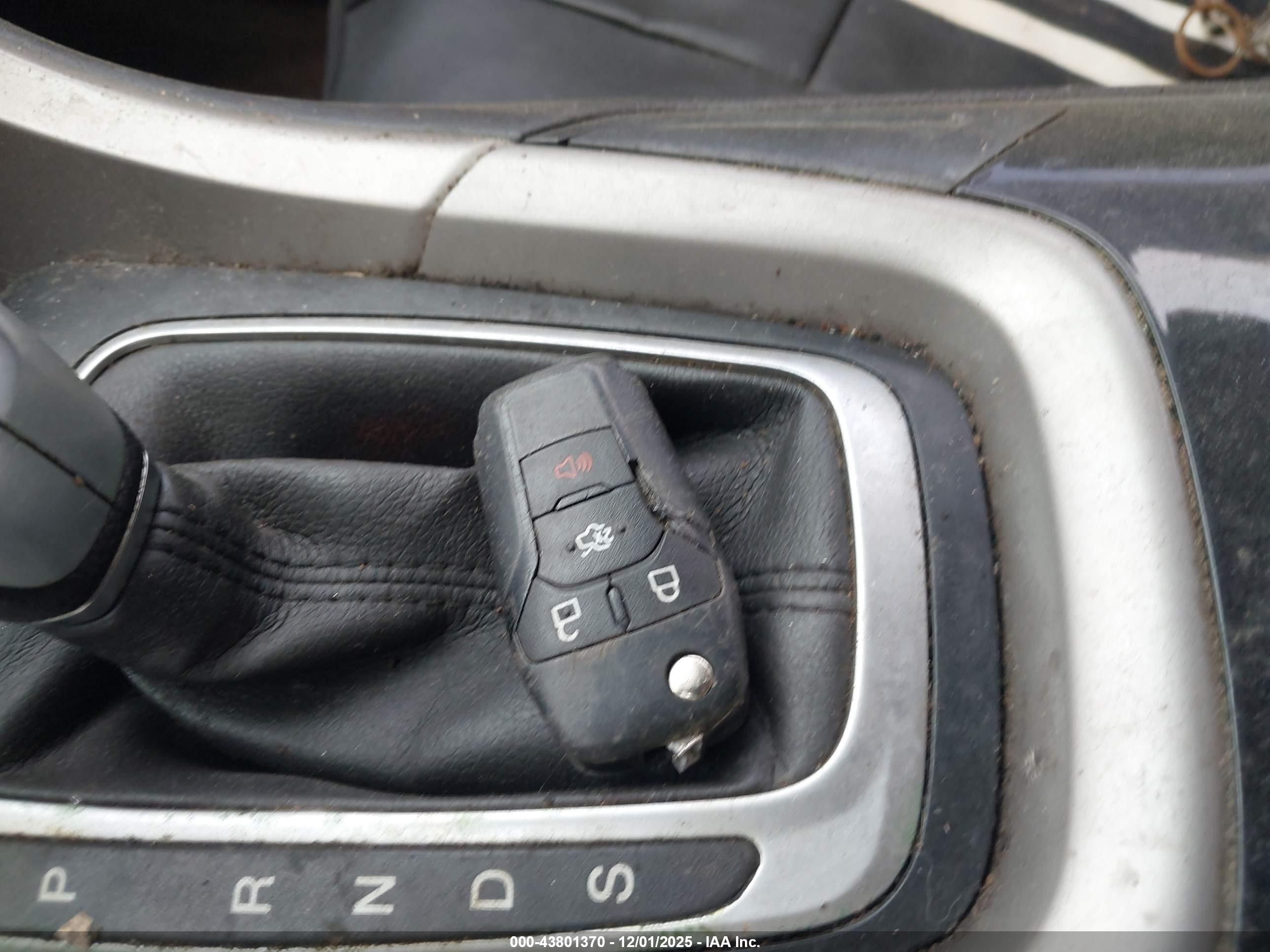 2015 Ford Fusion Se Красный vin: 3FA6P0HD1FR202809