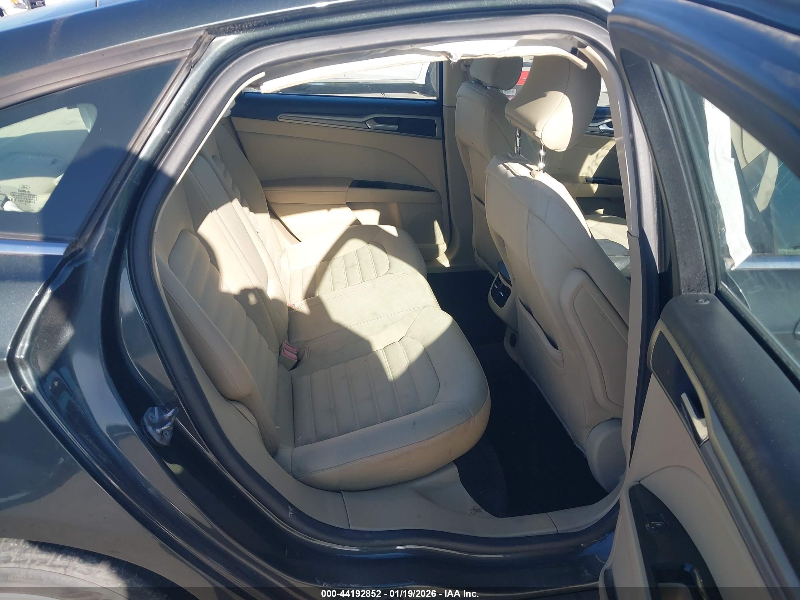2015 Ford Fusion Se Gray vin: 3FA6P0HD1FR309603