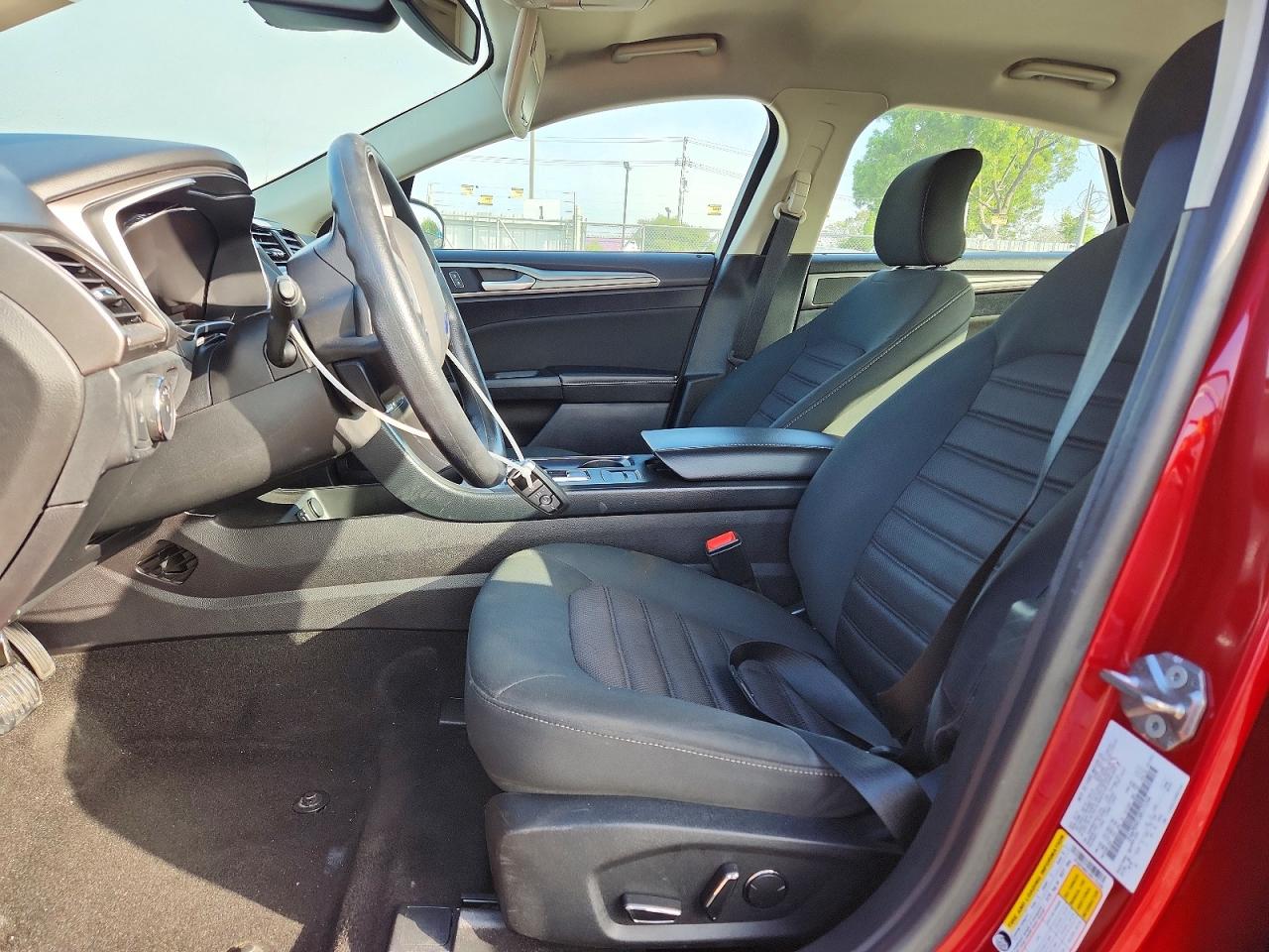 2019 Ford Fusion Se Red vin: 3FA6P0HD1KR175346