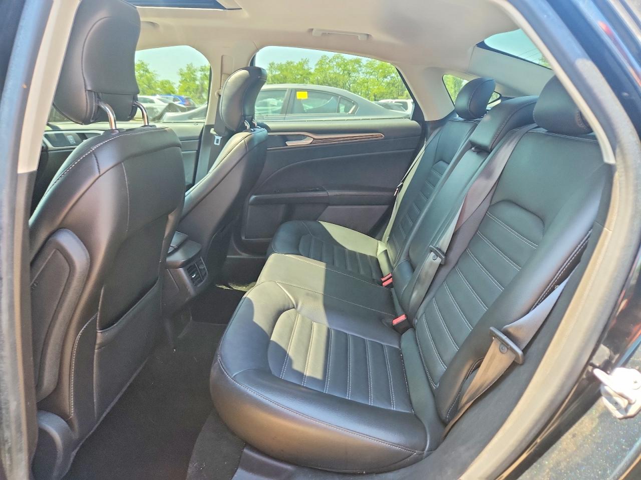 2014 Ford Fusion Se Blue vin: 3FA6P0HD2ER182732