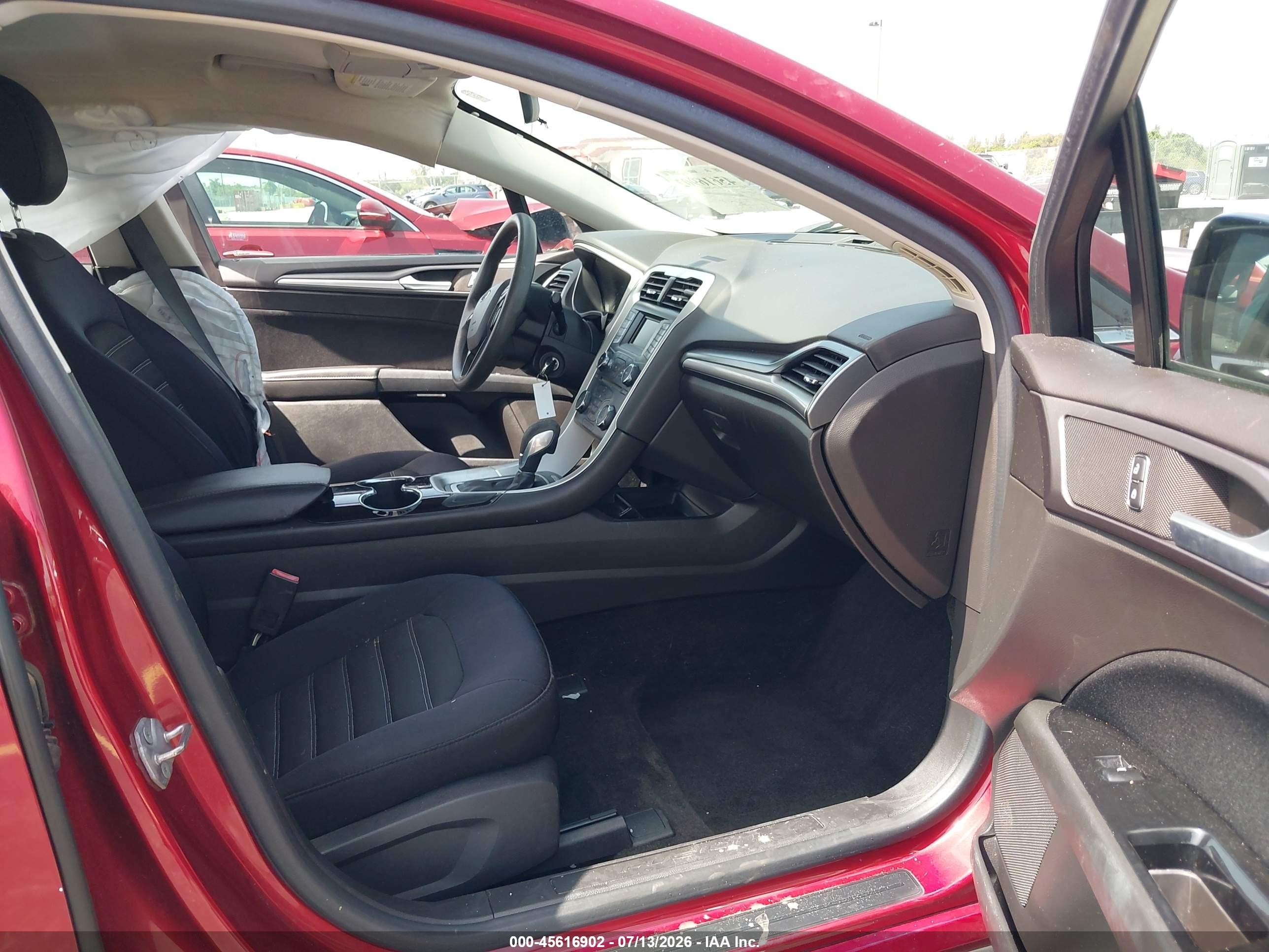 2014 Ford Fusion Se Red vin: 3FA6P0HD2ER191480