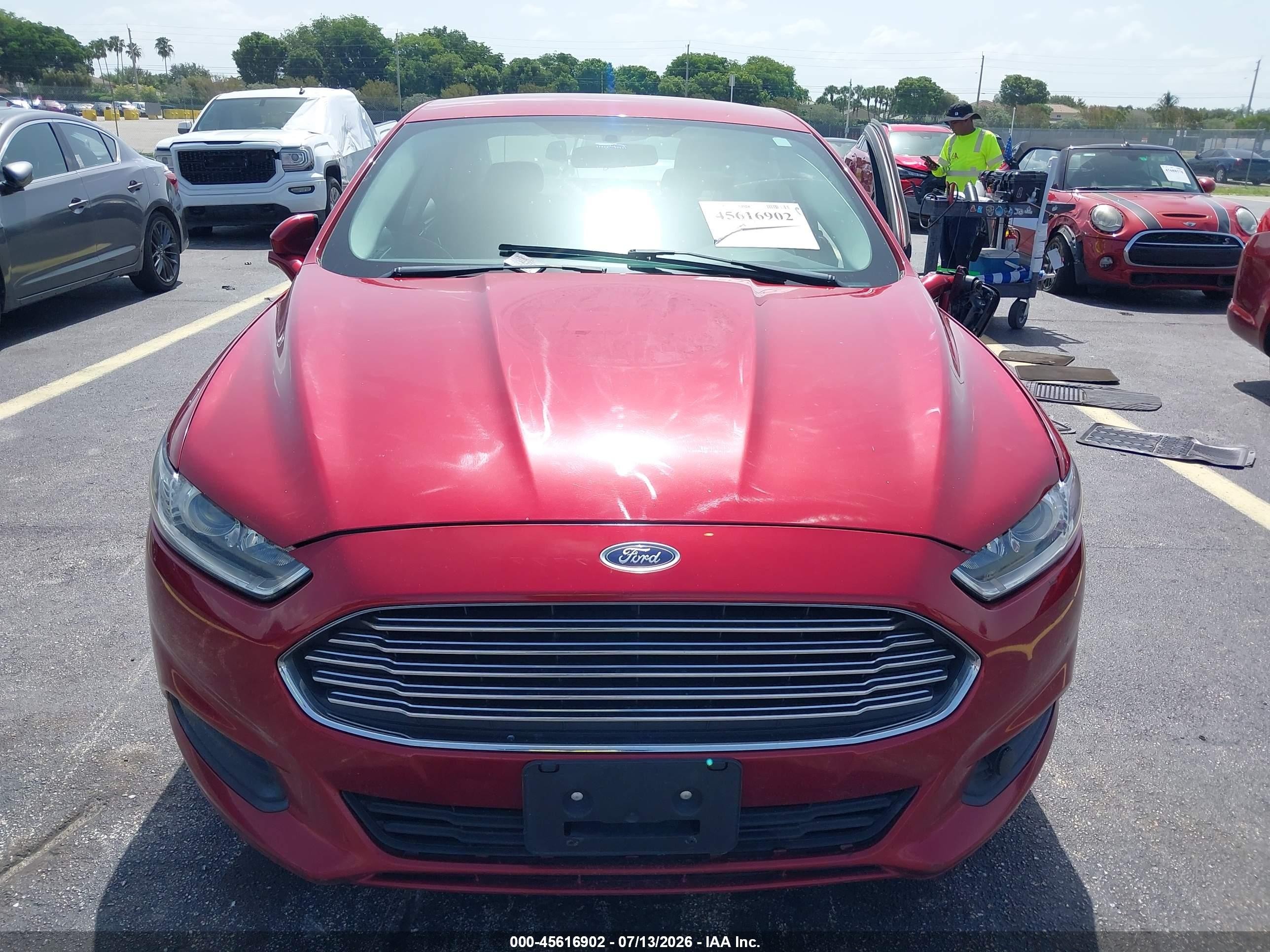 2014 Ford Fusion Se Red vin: 3FA6P0HD2ER191480