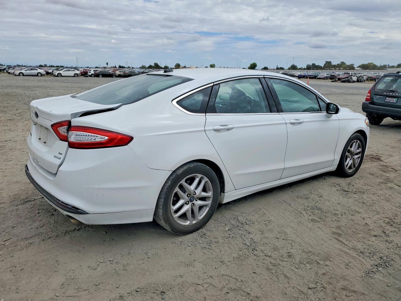2014 Ford Fusion Se White vin: 3FA6P0HD2ER214708