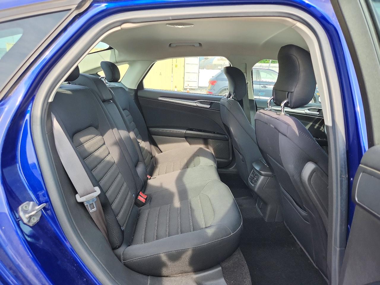 2014 Ford Fusion Se Blue vin: 3FA6P0HD2ER218175