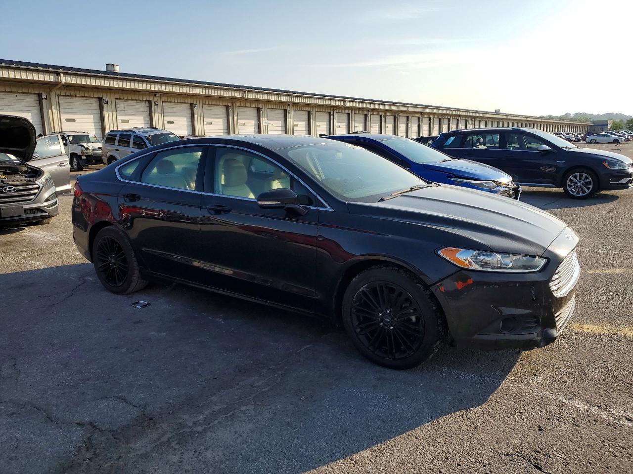 2014 Ford Fusion Se Черный vin: 3FA6P0HD2ER224574