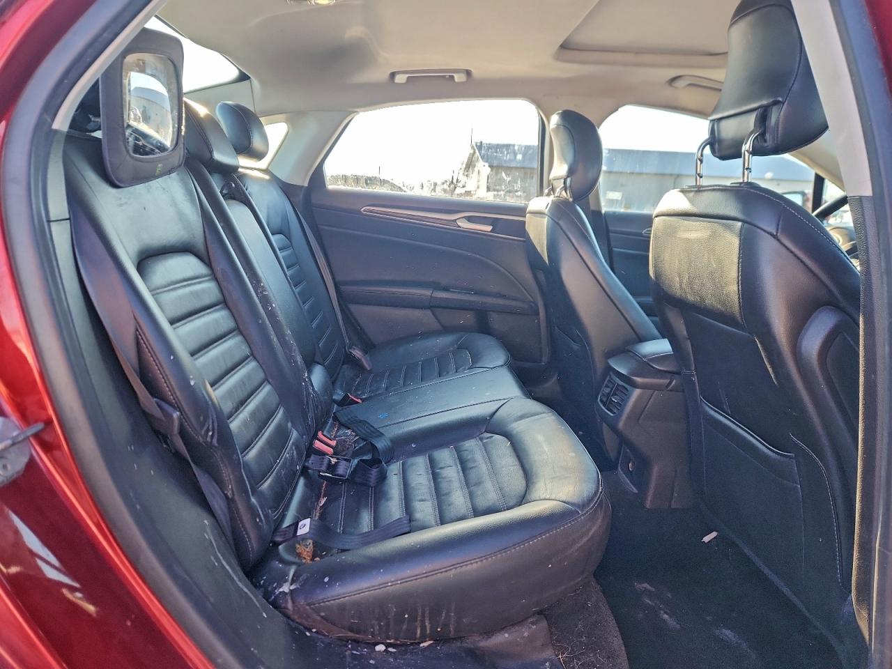 2014 Ford Fusion Se Red vin: 3FA6P0HD2ER247658