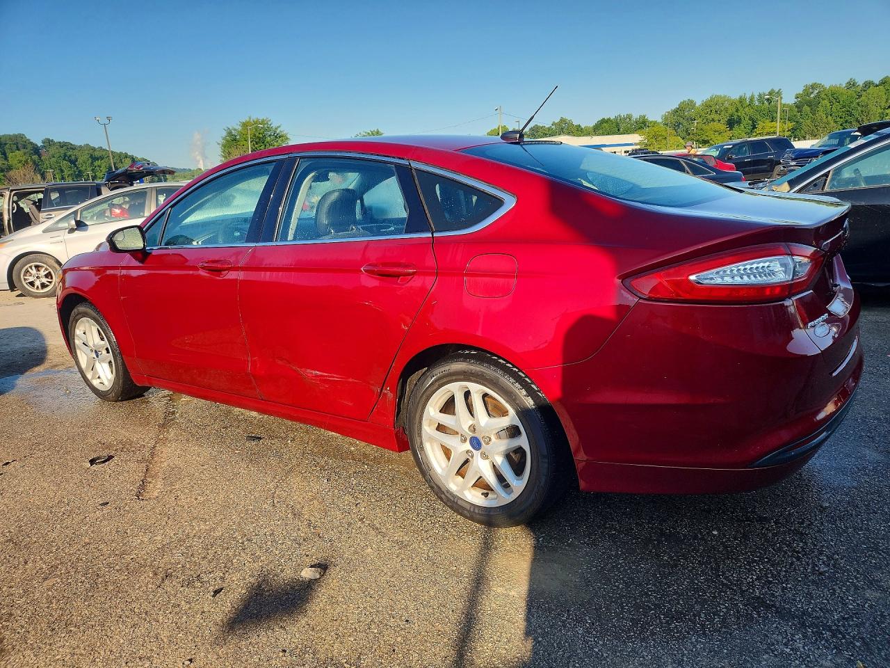 2014 Ford Fusion Se Красный vin: 3FA6P0HD2ER253928
