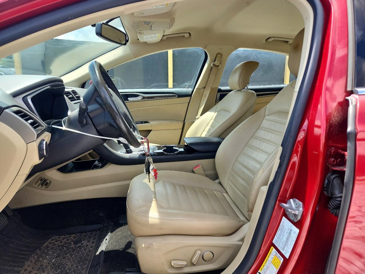 2014 Ford Fusion Se Red vin: 3FA6P0HD2ER327087
