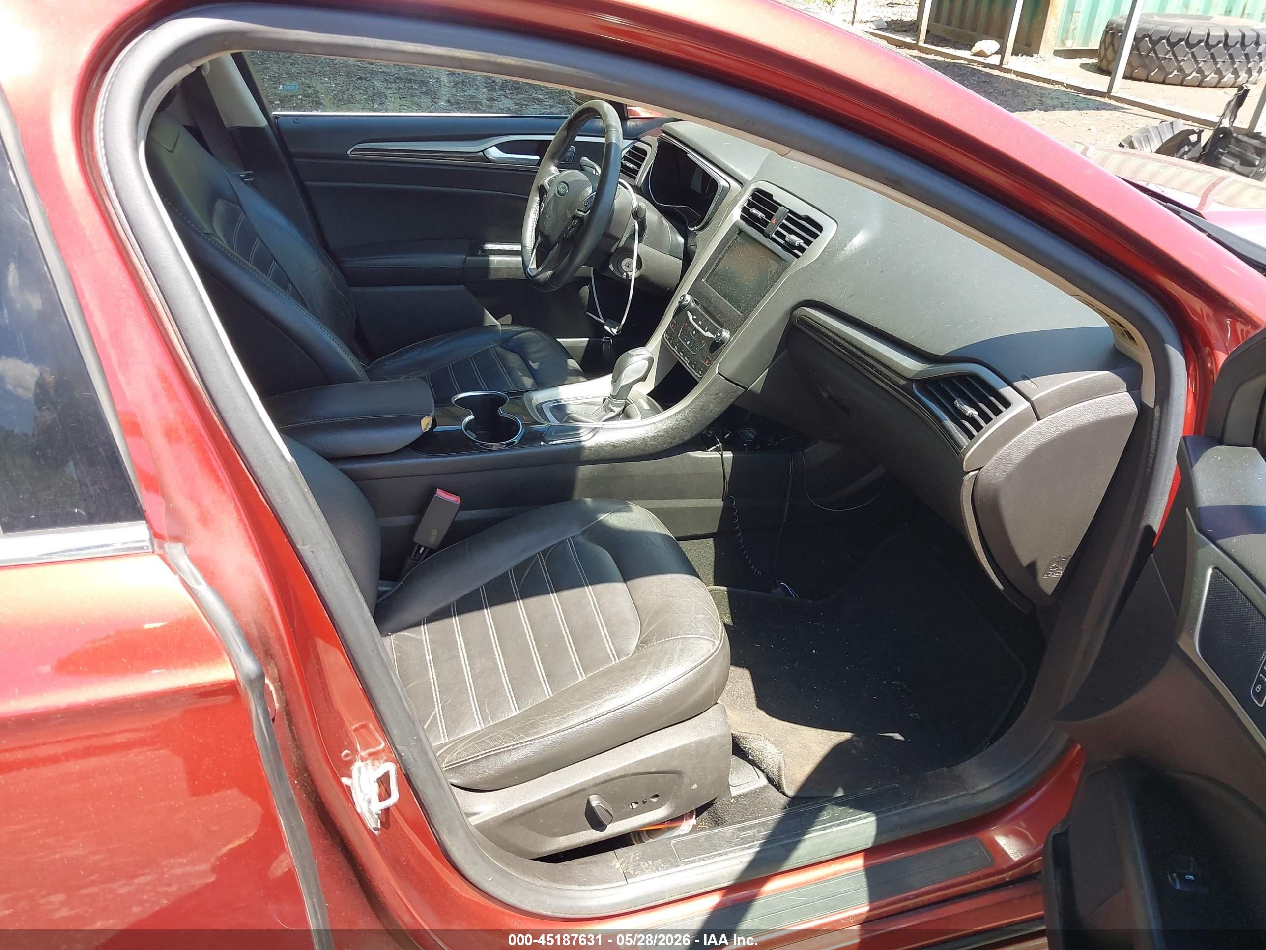 2014 Ford Fusion Se Red vin: 3FA6P0HD2ER351017
