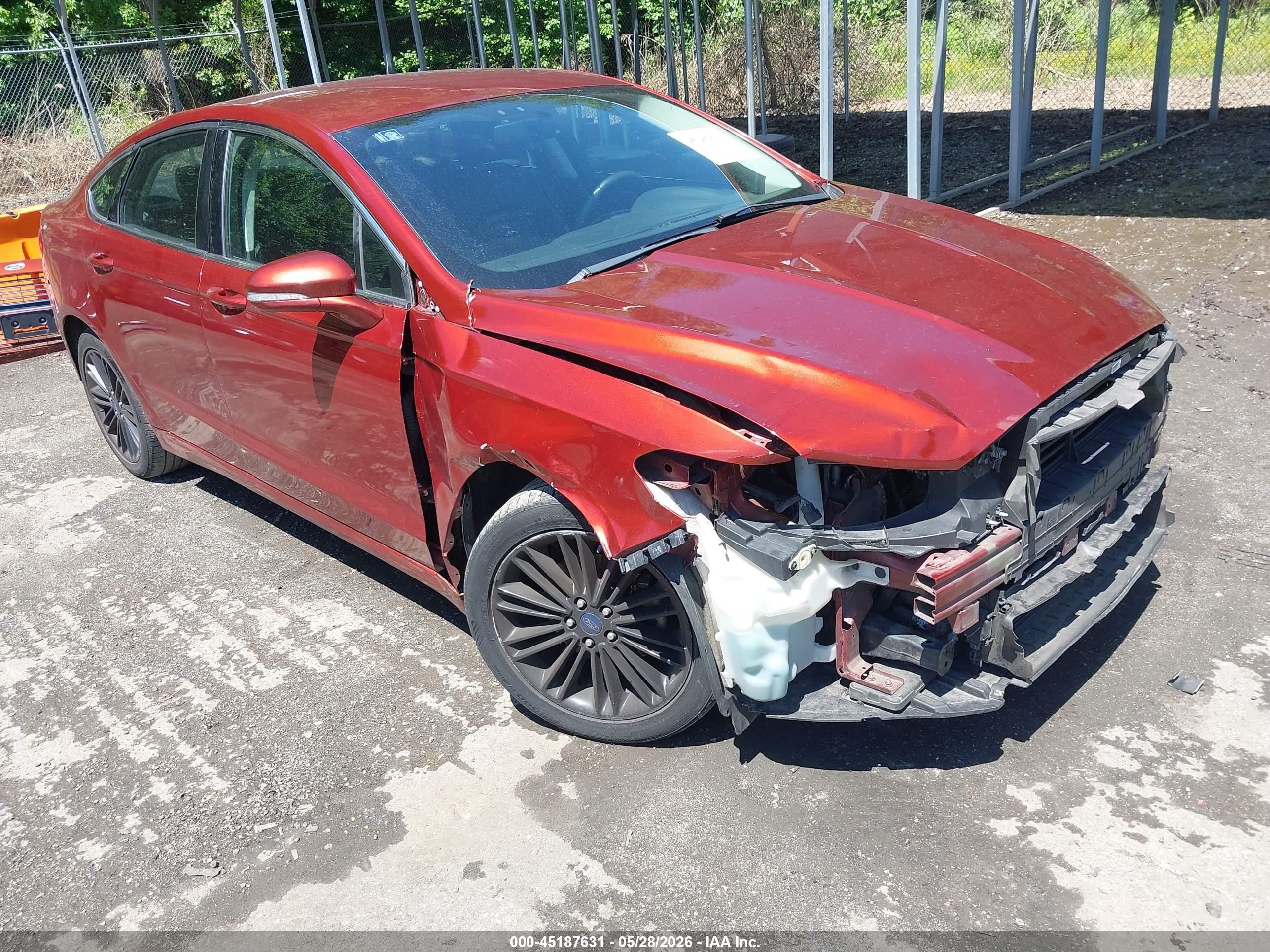 2014 Ford Fusion Se Red vin: 3FA6P0HD2ER351017