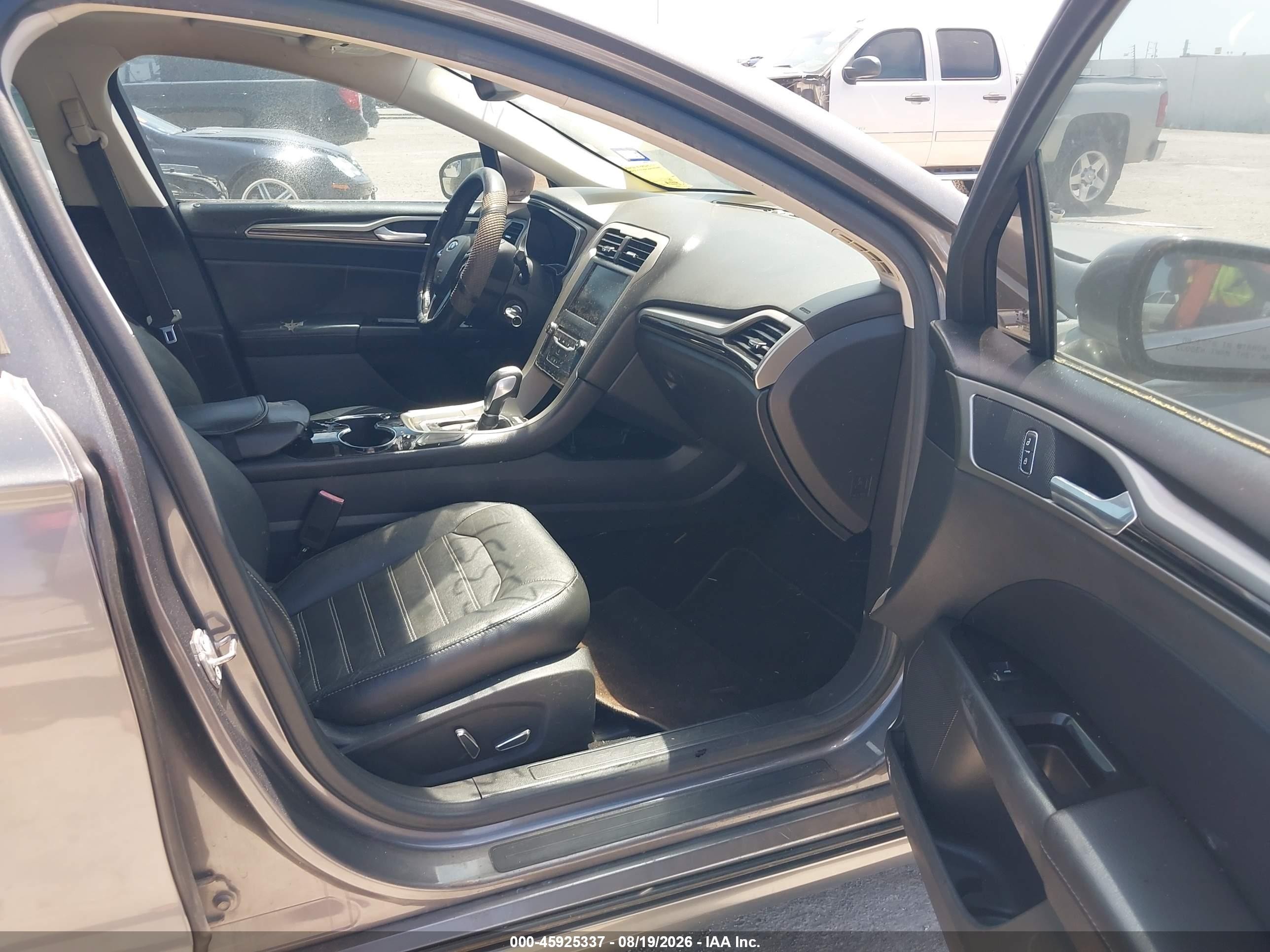 2014 Ford Fusion Se Gray vin: 3FA6P0HD2ER390271