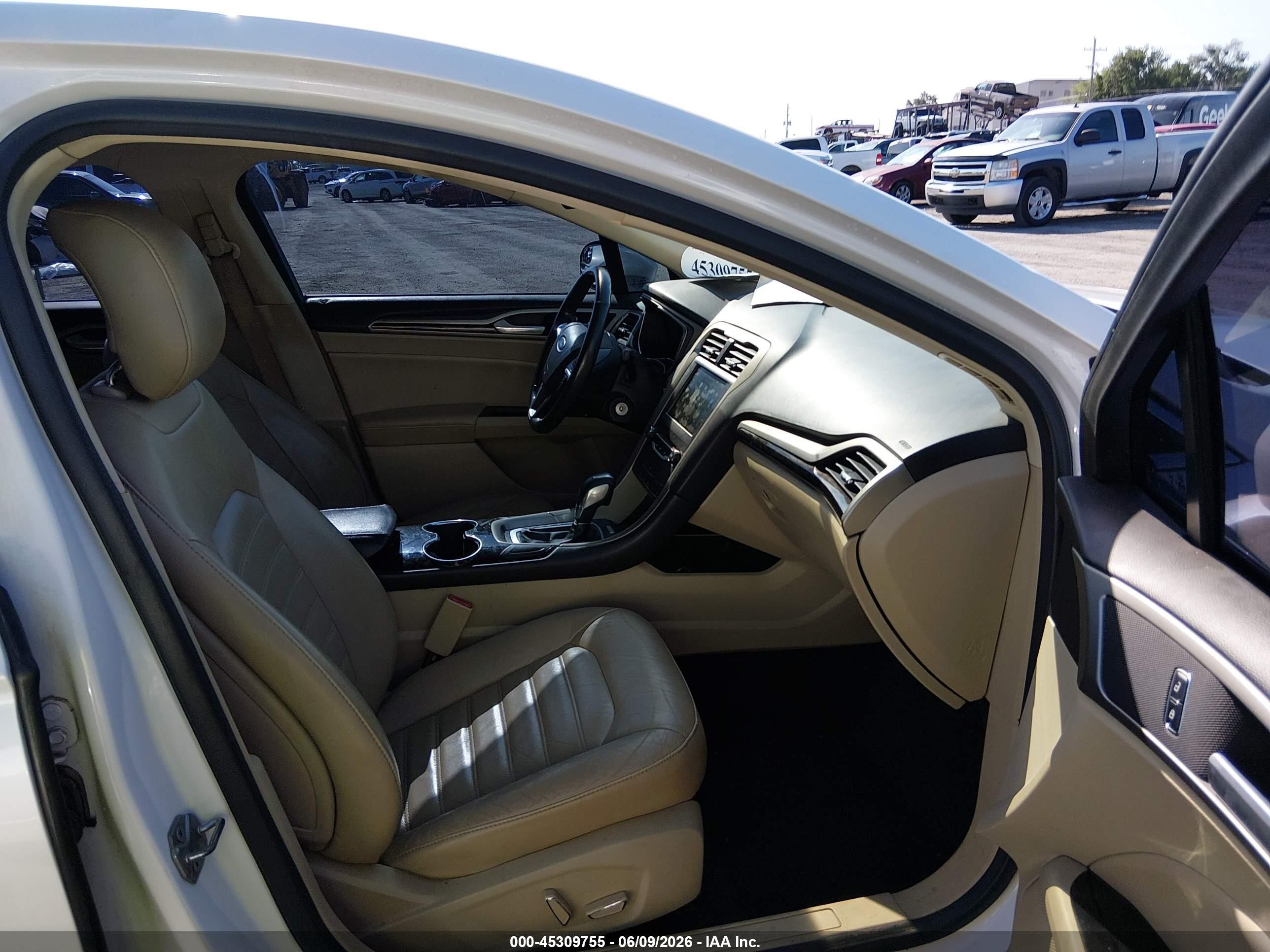 2015 Ford Fusion Se White vin: 3FA6P0HD2FR104047