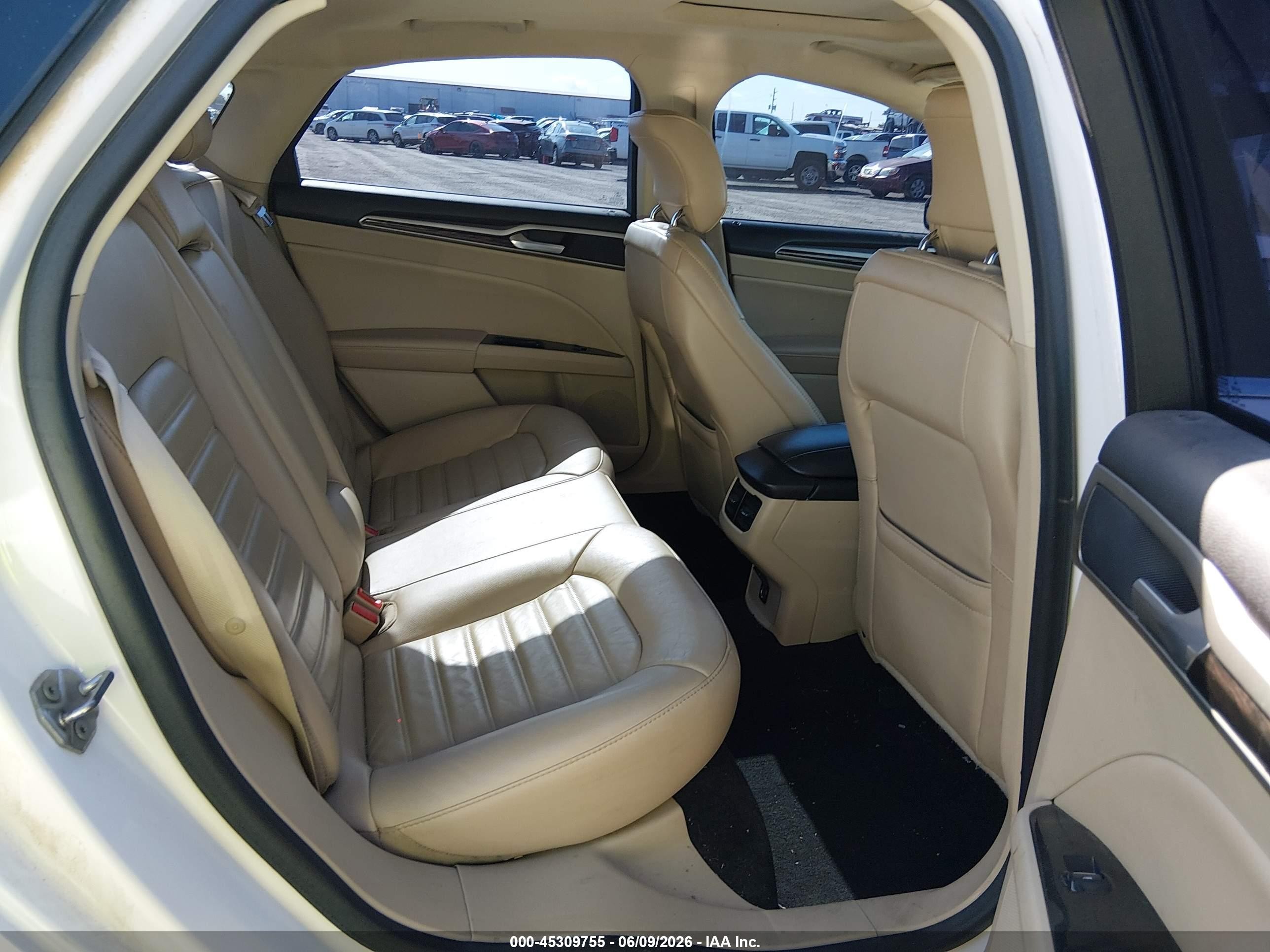 2015 Ford Fusion Se White vin: 3FA6P0HD2FR104047