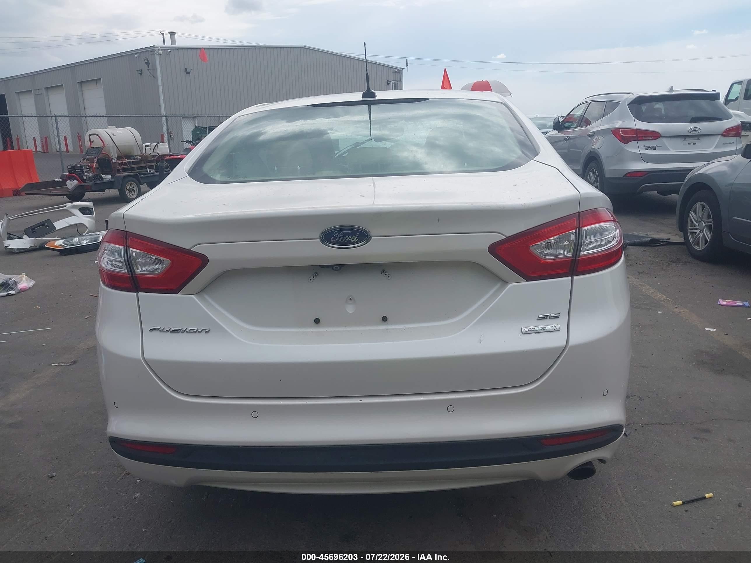 2015 Ford Fusion Se Белый vin: 3FA6P0HD2FR170257