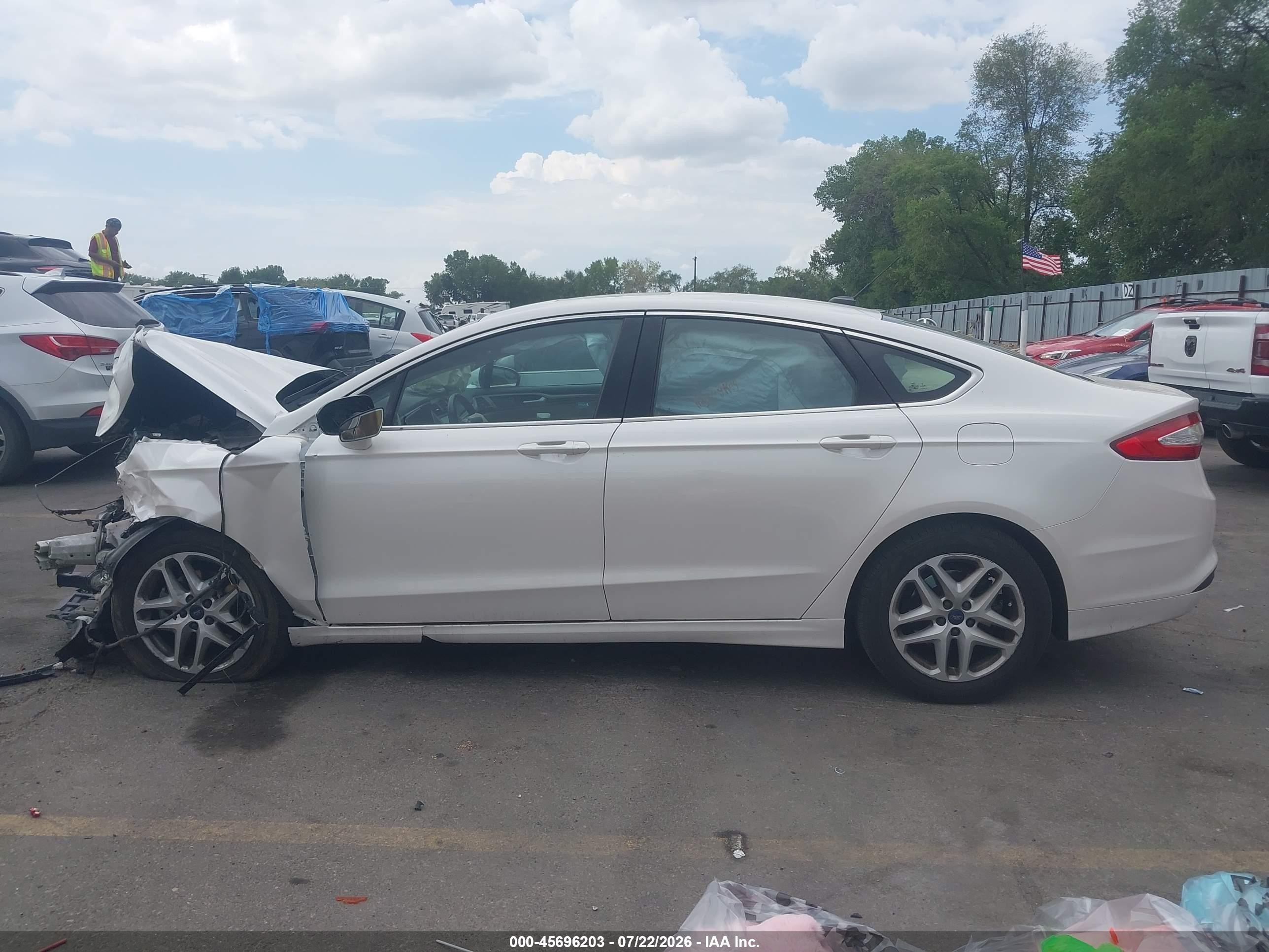 2015 Ford Fusion Se Белый vin: 3FA6P0HD2FR170257
