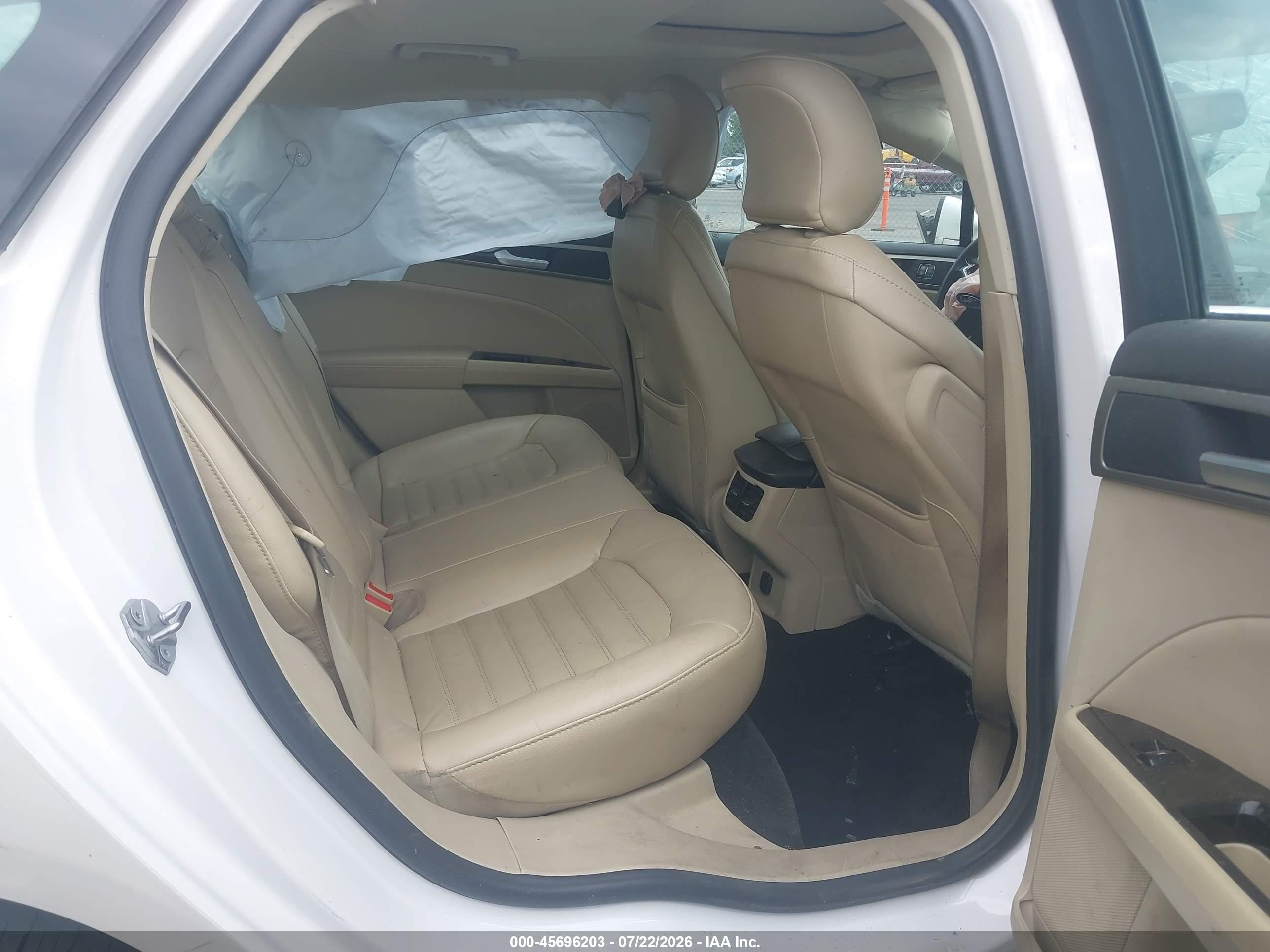2015 Ford Fusion Se Белый vin: 3FA6P0HD2FR170257