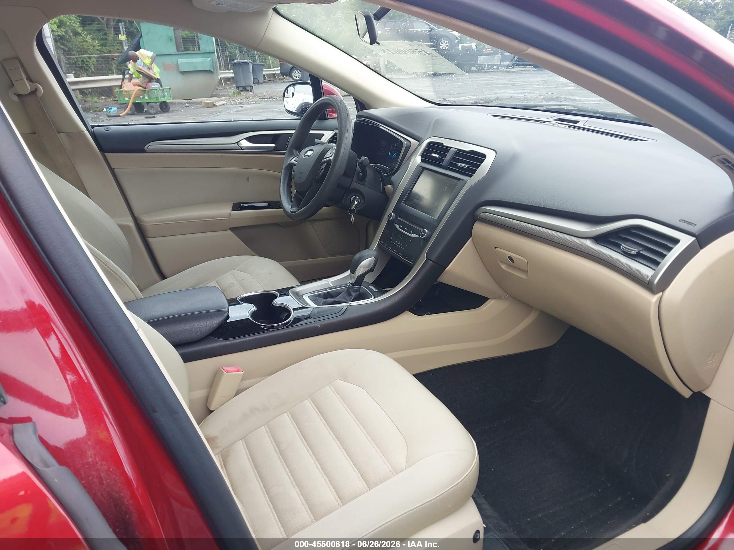 2015 Ford Fusion Se Red vin: 3FA6P0HD2FR210935