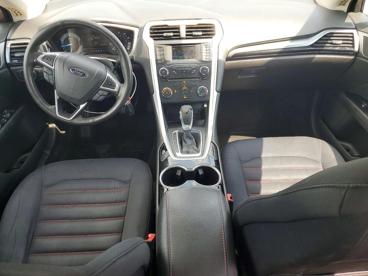 2015 Ford Fusion Se Красный vin: 3FA6P0HD2FR234202