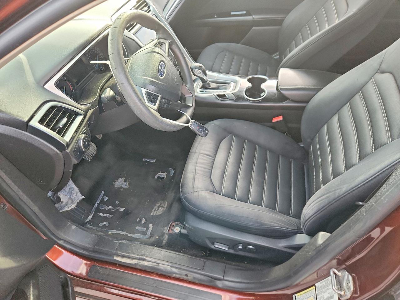 2015 Ford Fusion Se Burgundy vin: 3FA6P0HD2FR300960