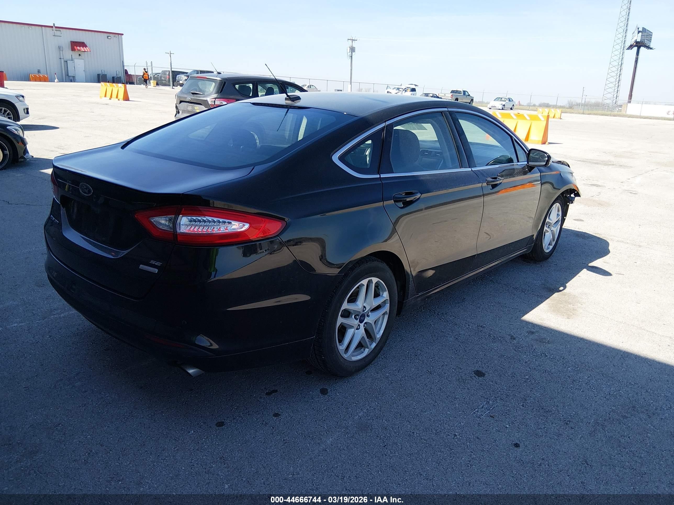 2016 Ford Fusion Se Black vin: 3FA6P0HD2GR312379