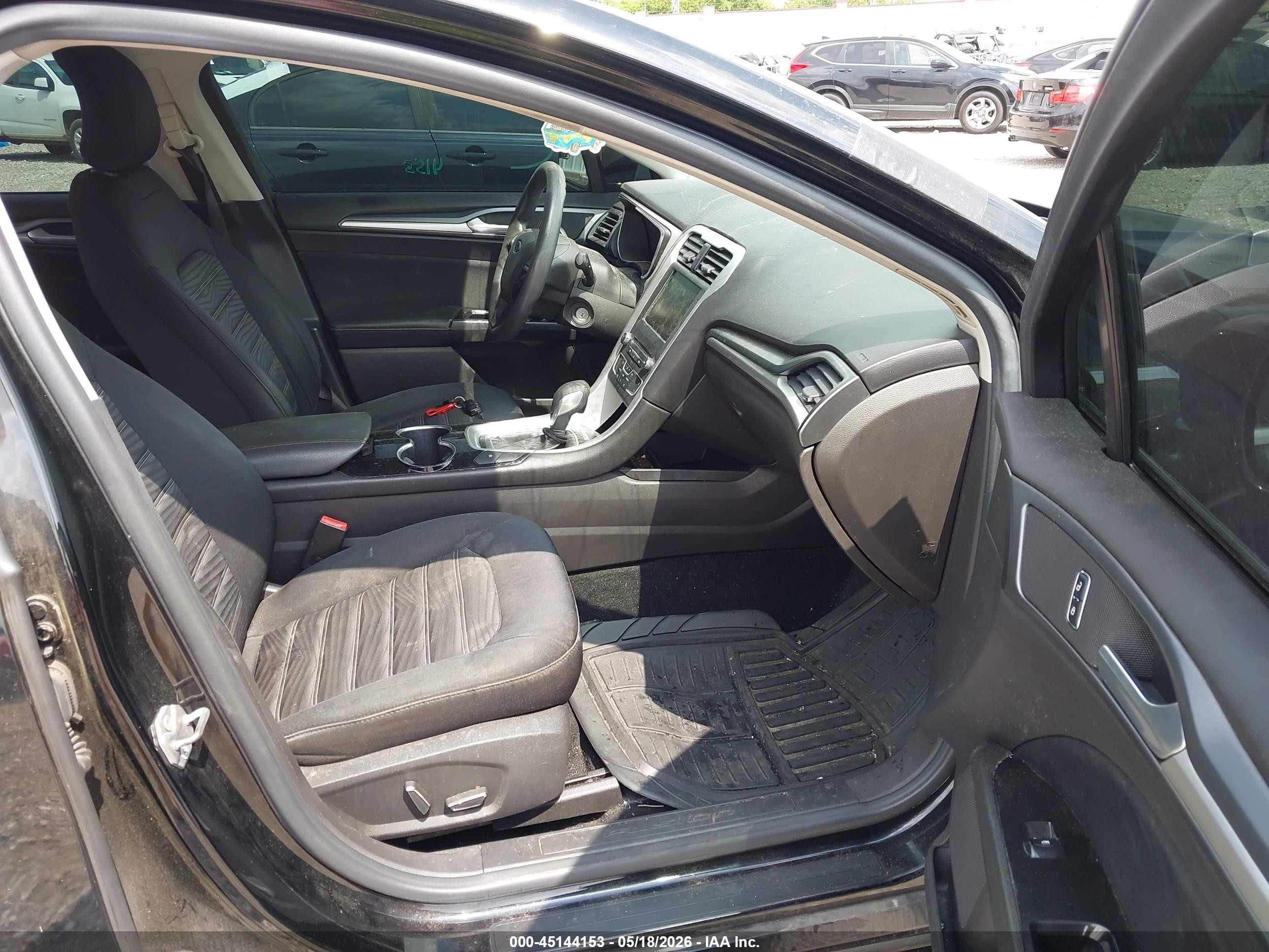 2016 Ford Fusion Se Black vin: 3FA6P0HD2GR389494
