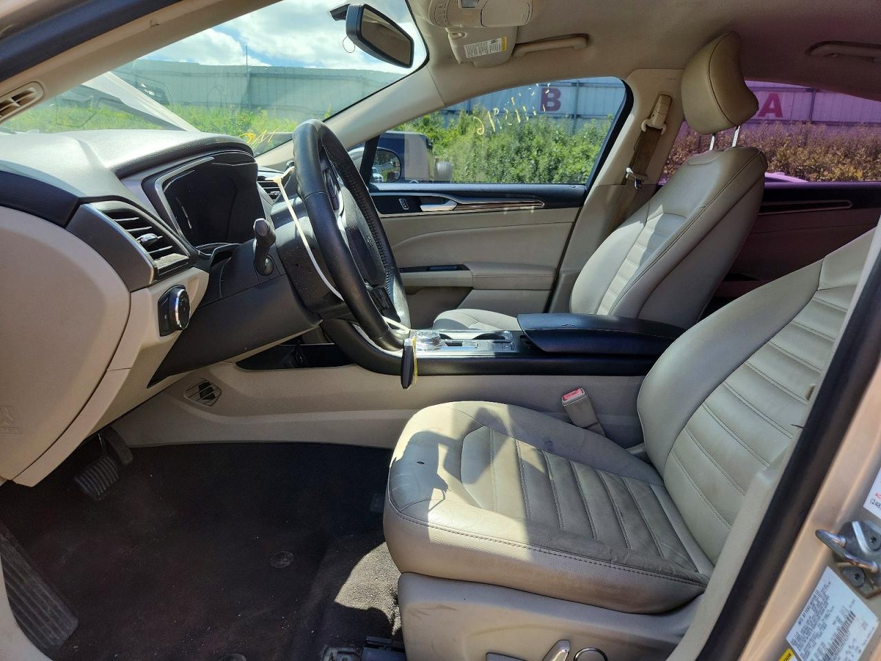 2017 Ford Fusion Se Tan vin: 3FA6P0HD2HR245977