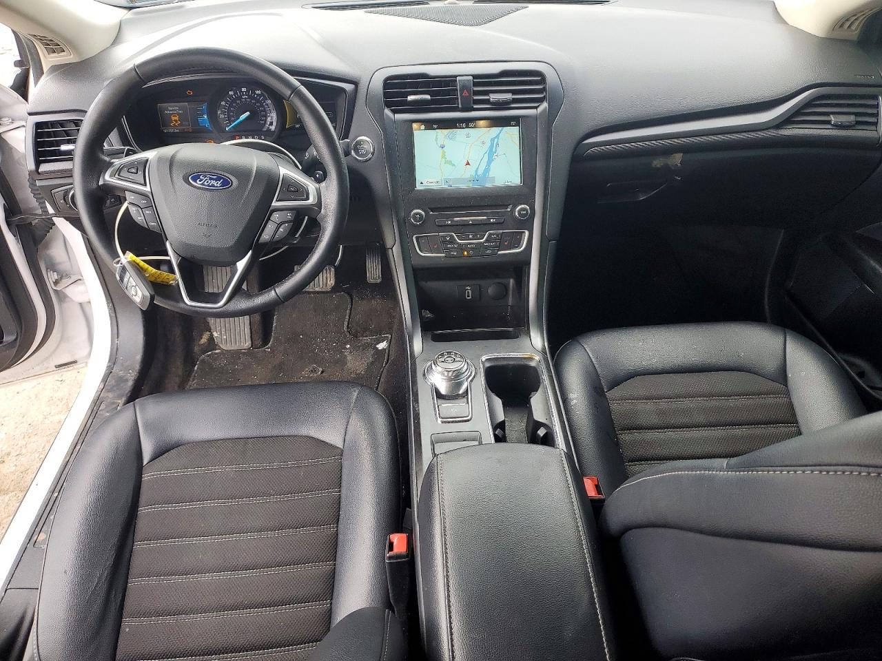 2018 Ford Fusion Se White vin: 3FA6P0HD2JR195541