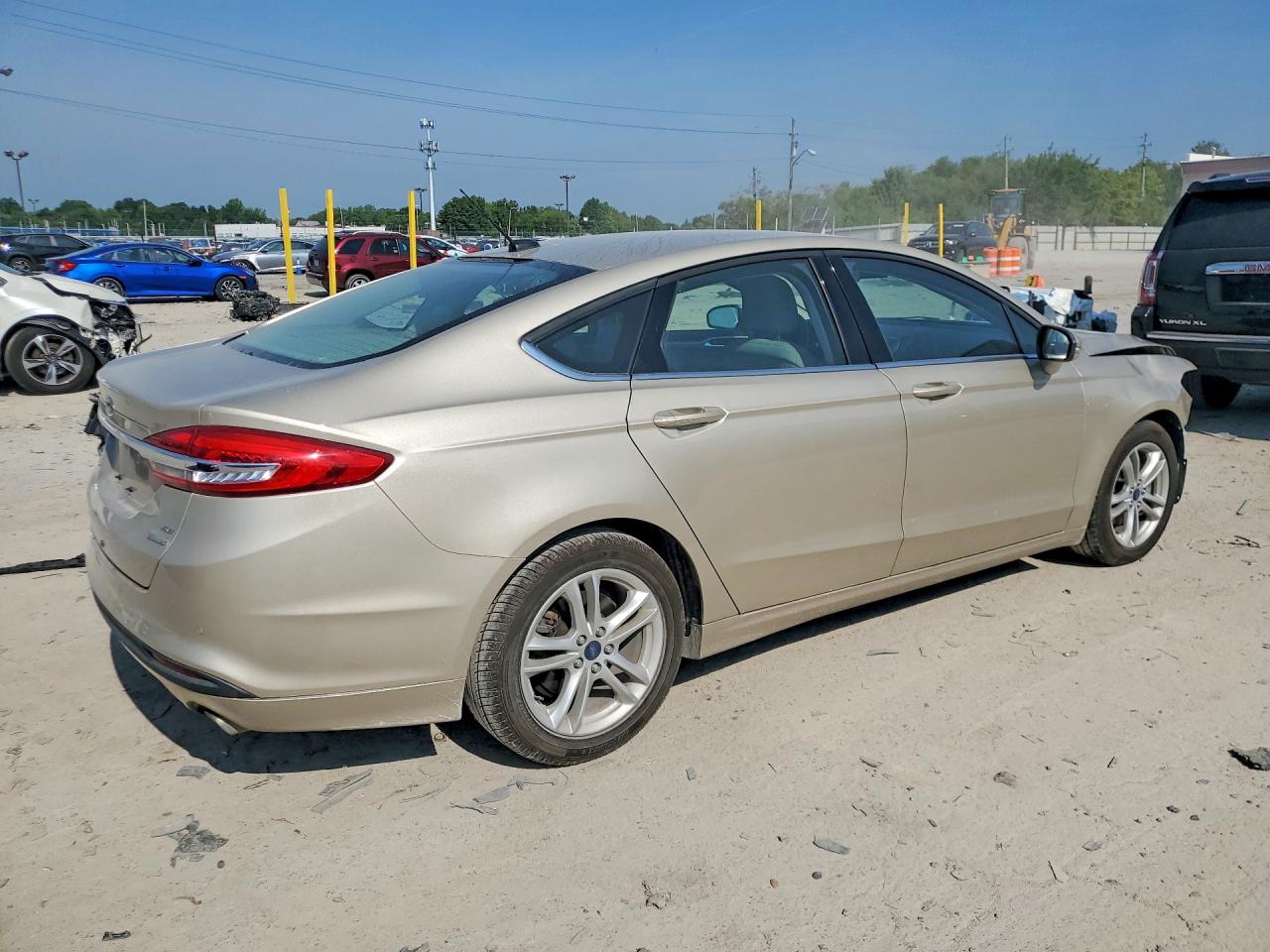 2018 Ford Fusion Se Beige vin: 3FA6P0HD2JR198214