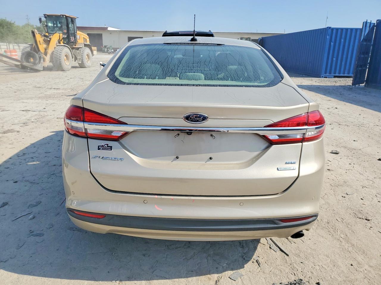 2018 Ford Fusion Se Beige vin: 3FA6P0HD2JR198214