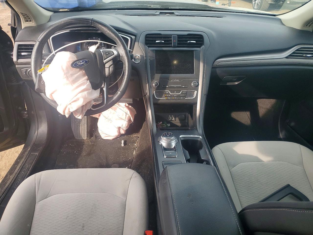 2019 Ford Fusion Se Gray vin: 3FA6P0HD2KR286164