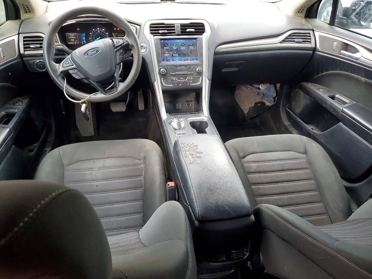 2020 Ford Fusion Silver vin: 3FA6P0HD2LR160369