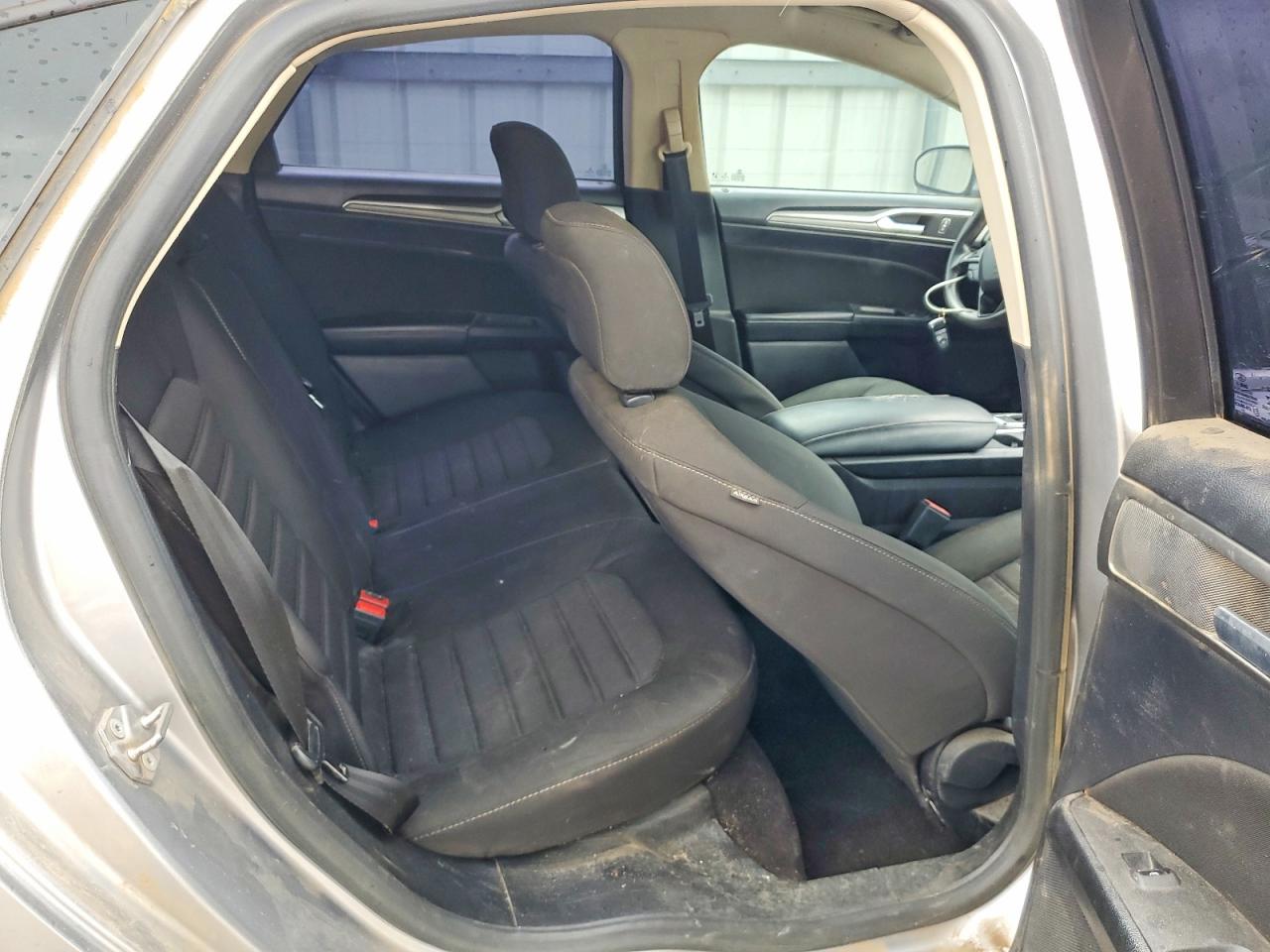 2020 Ford Fusion Silver vin: 3FA6P0HD2LR160369