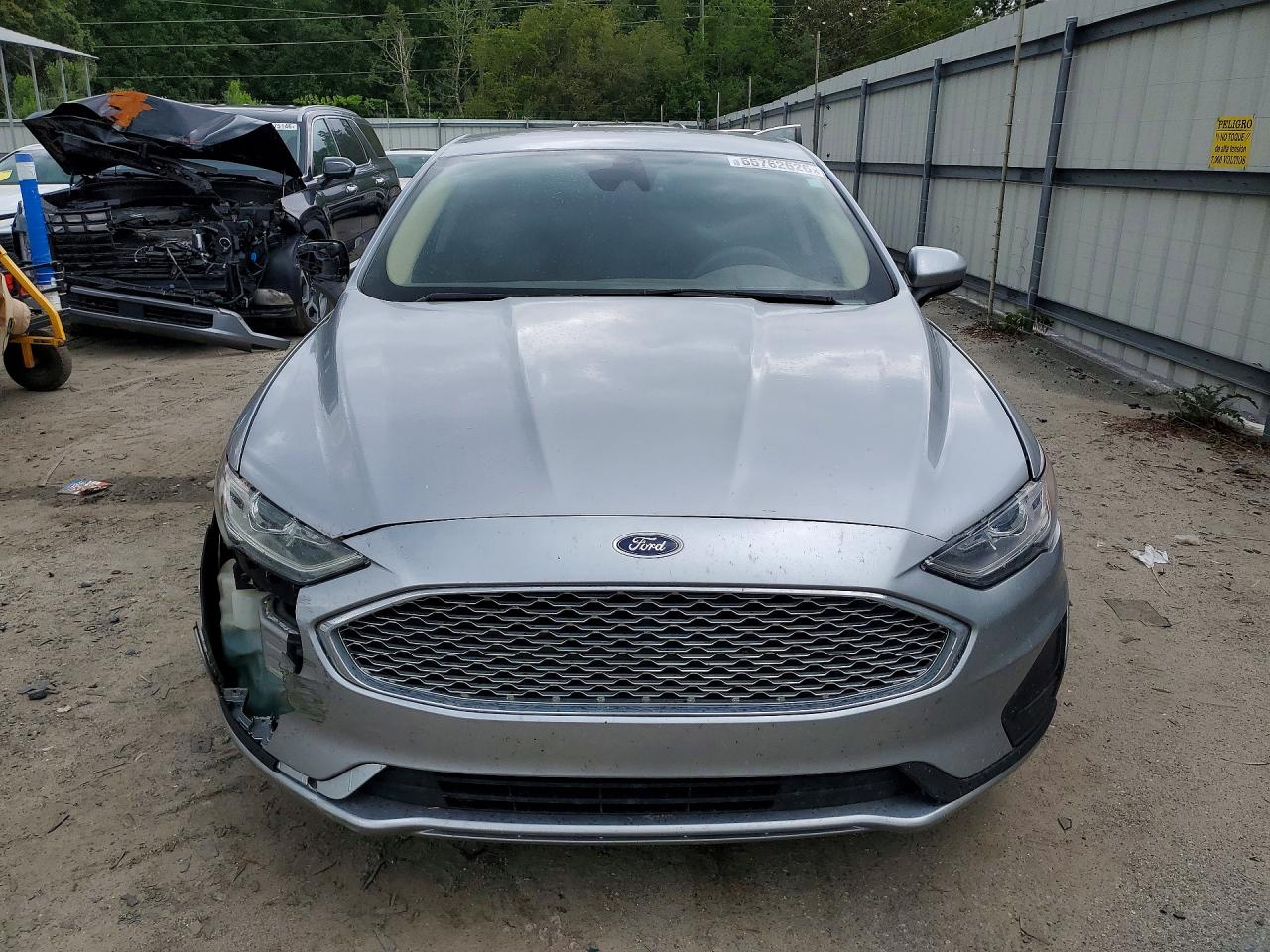 2020 Ford Fusion Silver vin: 3FA6P0HD2LR160369
