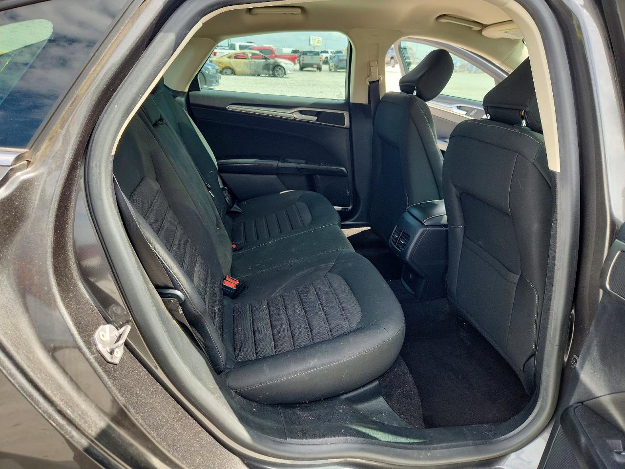2020 Ford Fusion Se Gray vin: 3FA6P0HD2LR218271
