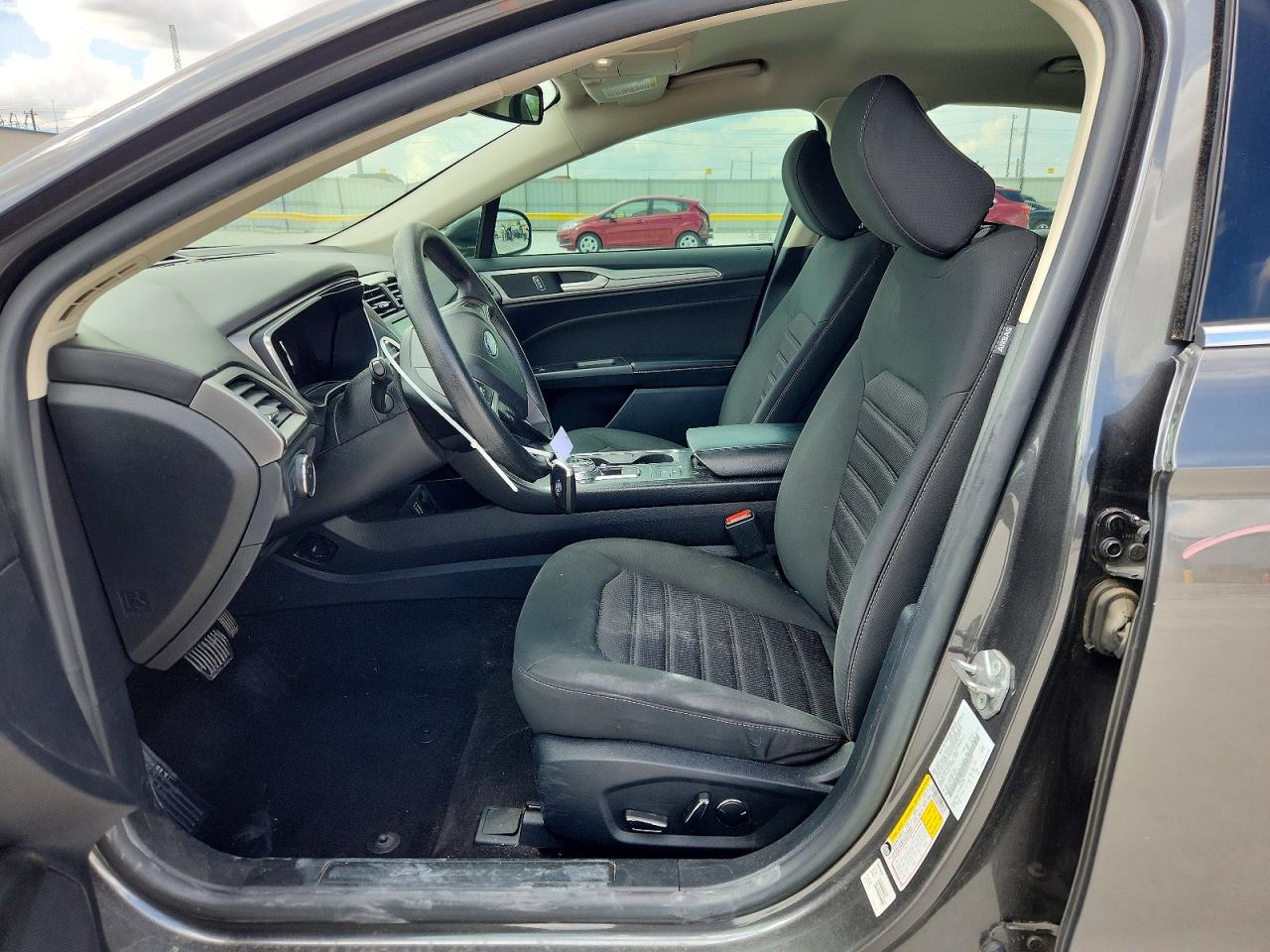2020 Ford Fusion Se Gray vin: 3FA6P0HD2LR218271