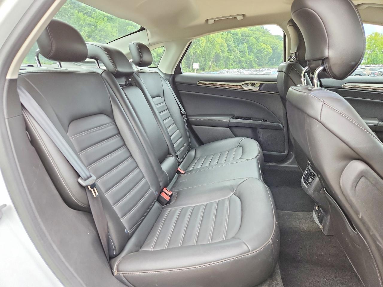 2014 Ford Fusion Se White vin: 3FA6P0HD3ER172856