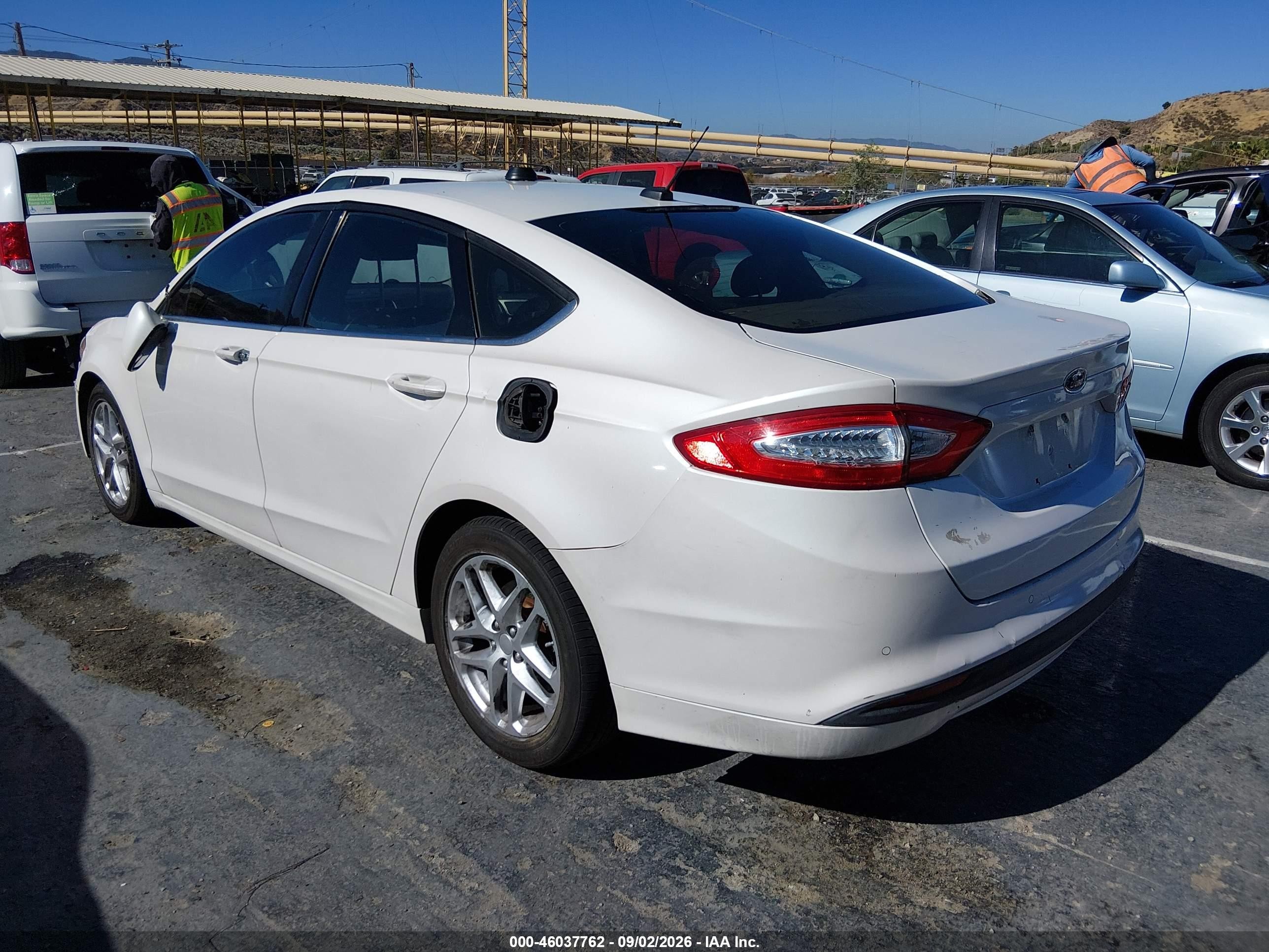 2014 Ford Fusion Se Белый vin: 3FA6P0HD3ER378839