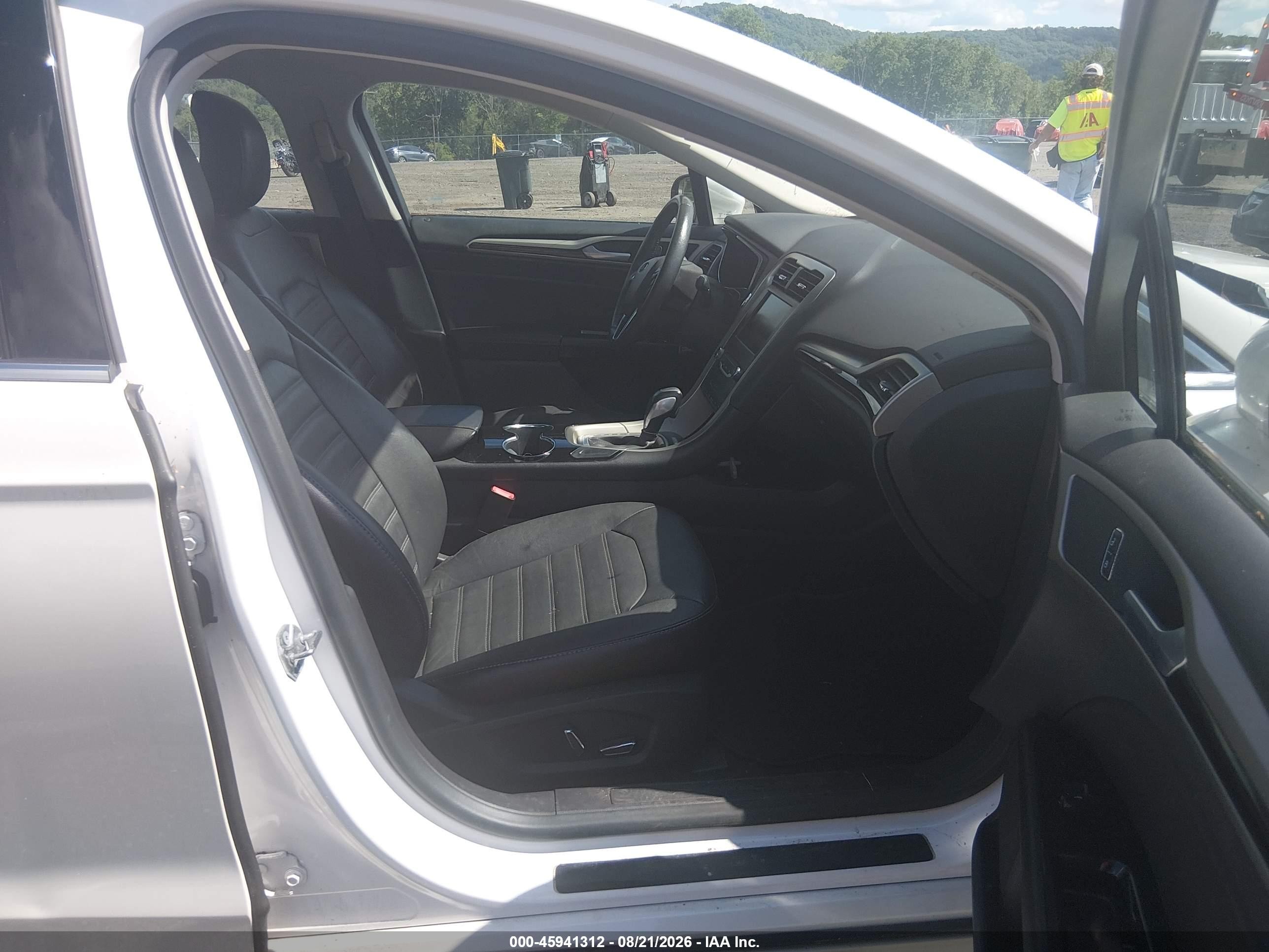 2015 Ford Fusion Se White vin: 3FA6P0HD3FR188122