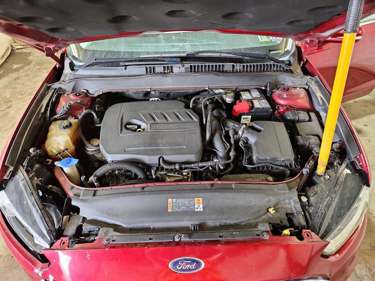 2015 Ford Fusion Se Red vin: 3FA6P0HD3FR188671
