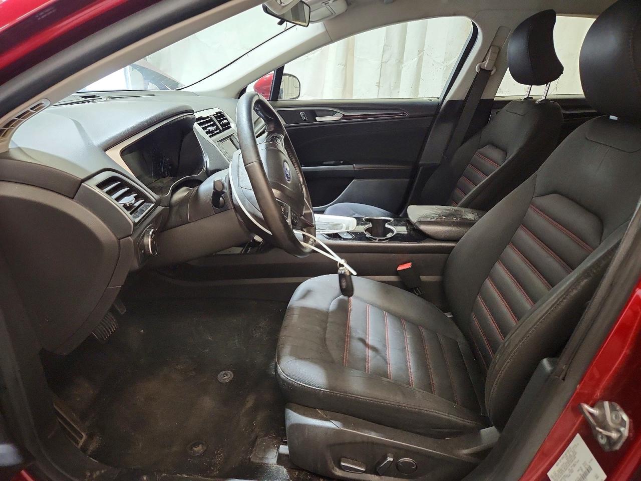 2015 Ford Fusion Se Red vin: 3FA6P0HD3FR188671