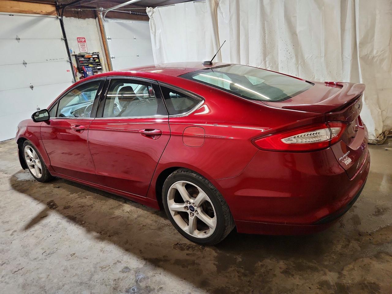 2015 Ford Fusion Se Red vin: 3FA6P0HD3FR188671