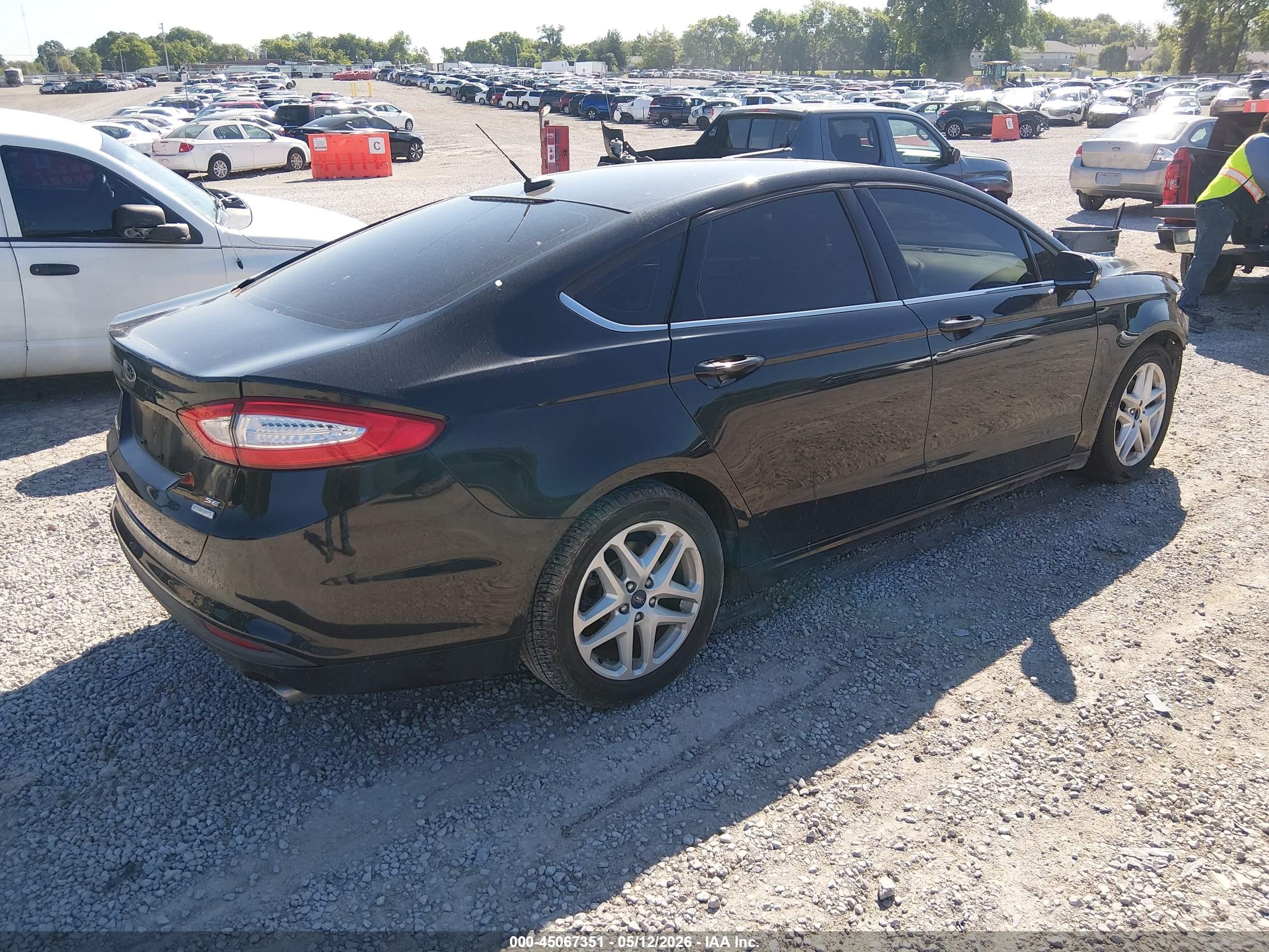 2015 Ford Fusion Se Черный vin: 3FA6P0HD3FR219255