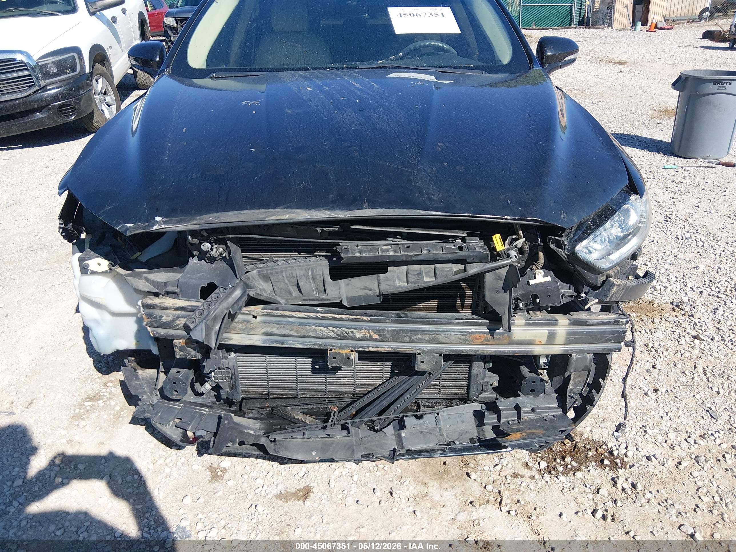 2015 Ford Fusion Se Черный vin: 3FA6P0HD3FR219255