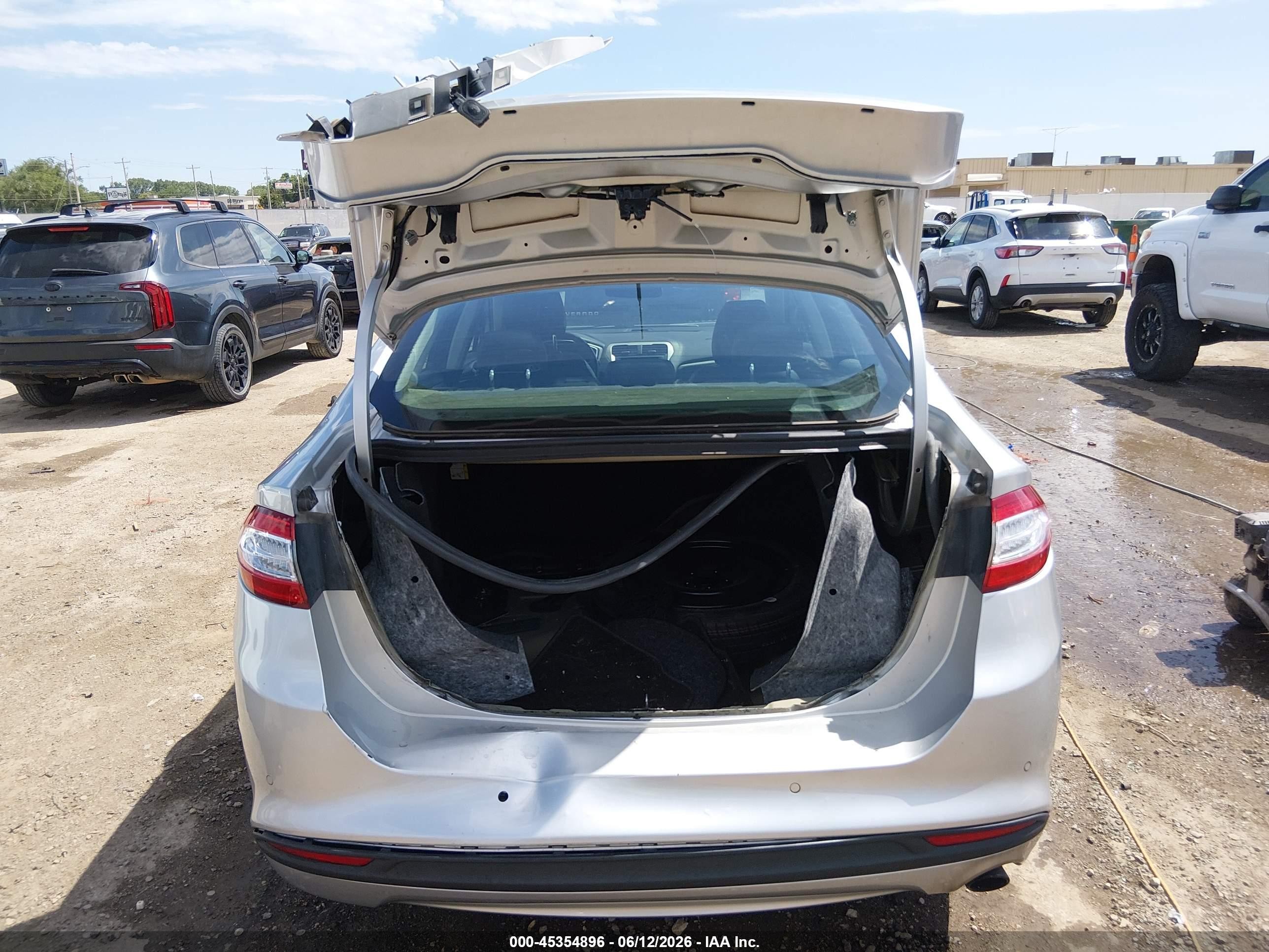 2015 Ford Fusion Se Silver vin: 3FA6P0HD3FR223774